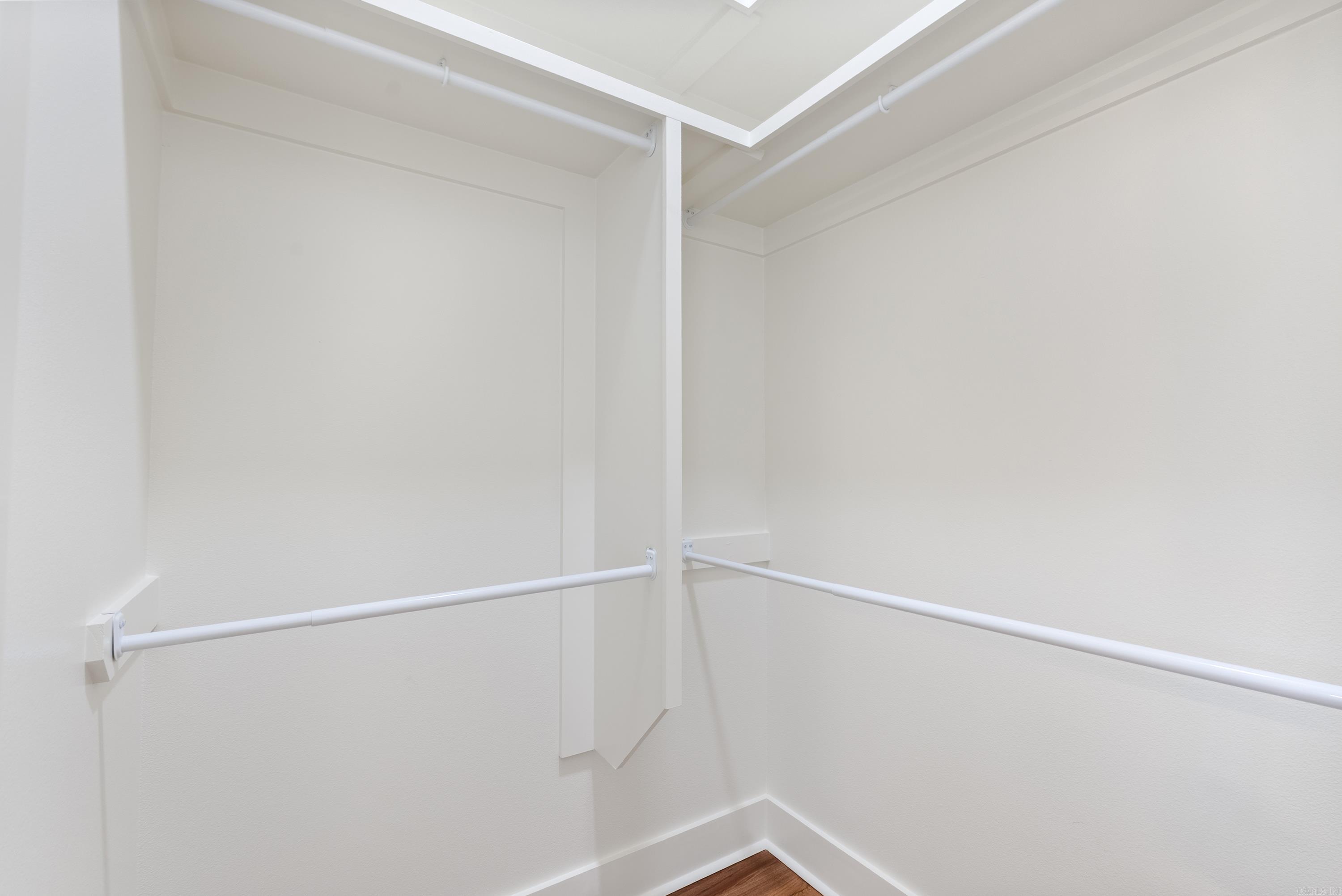 EAST MEADOW - Residential