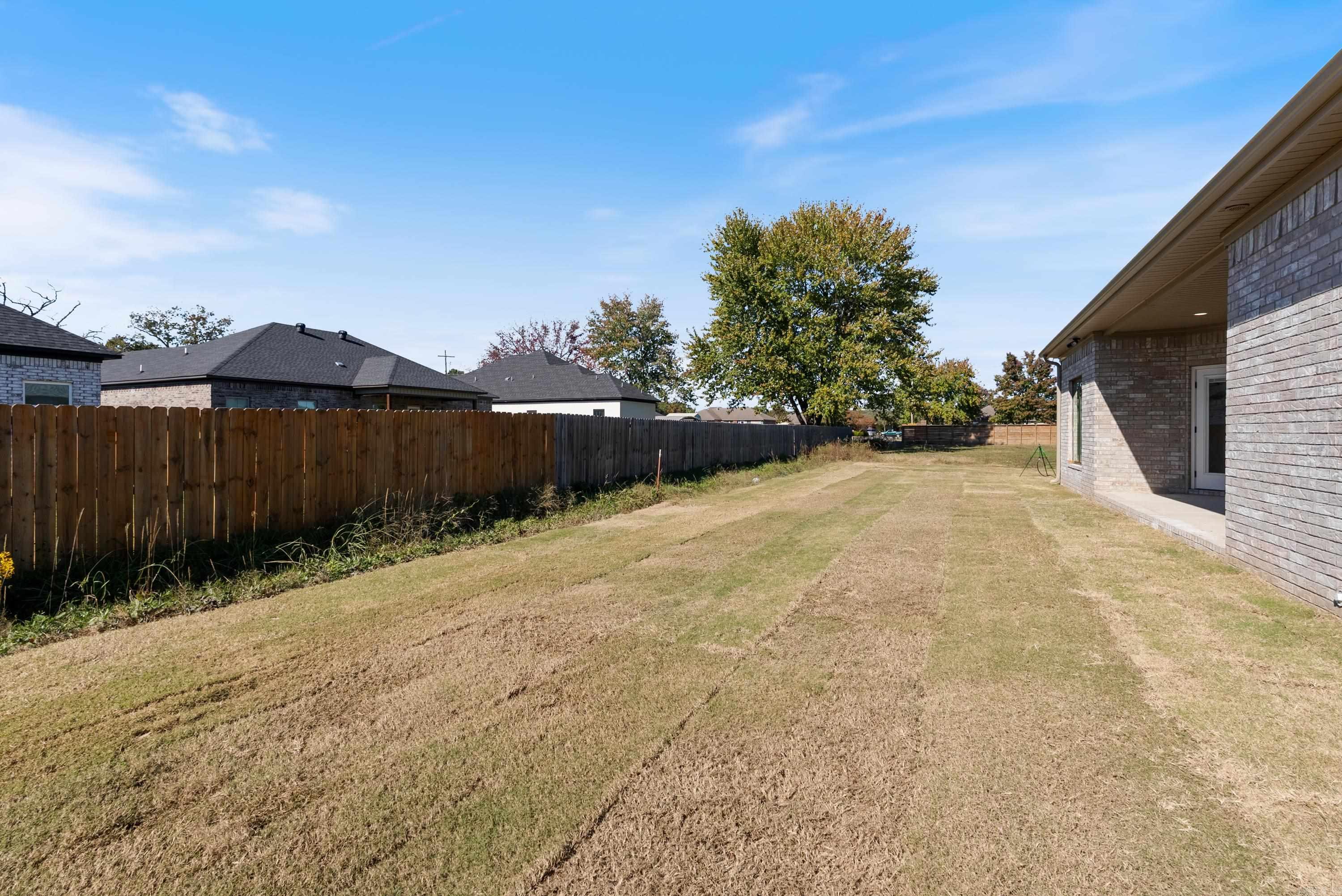 EAST MEADOW - Residential