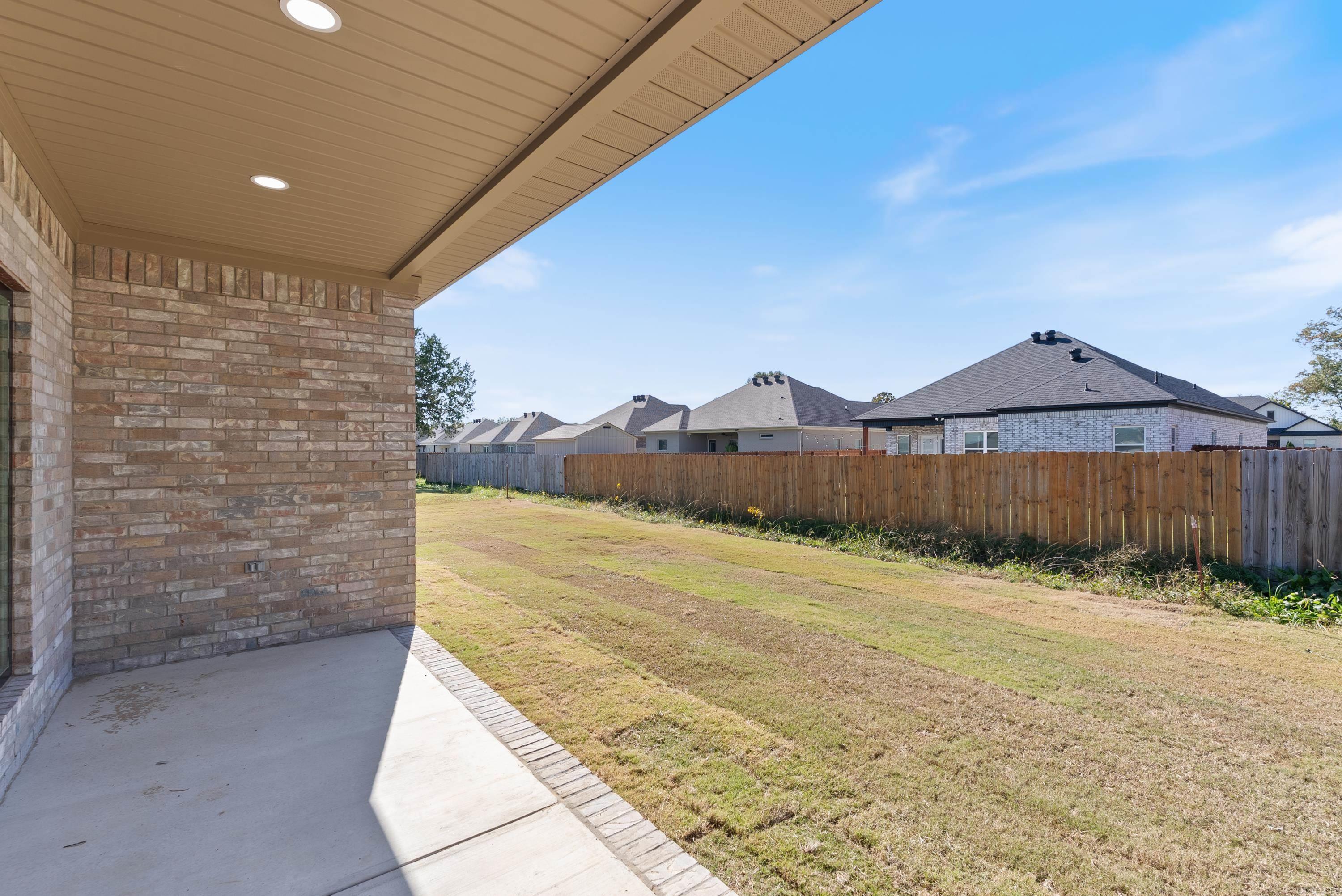 EAST MEADOW - Residential