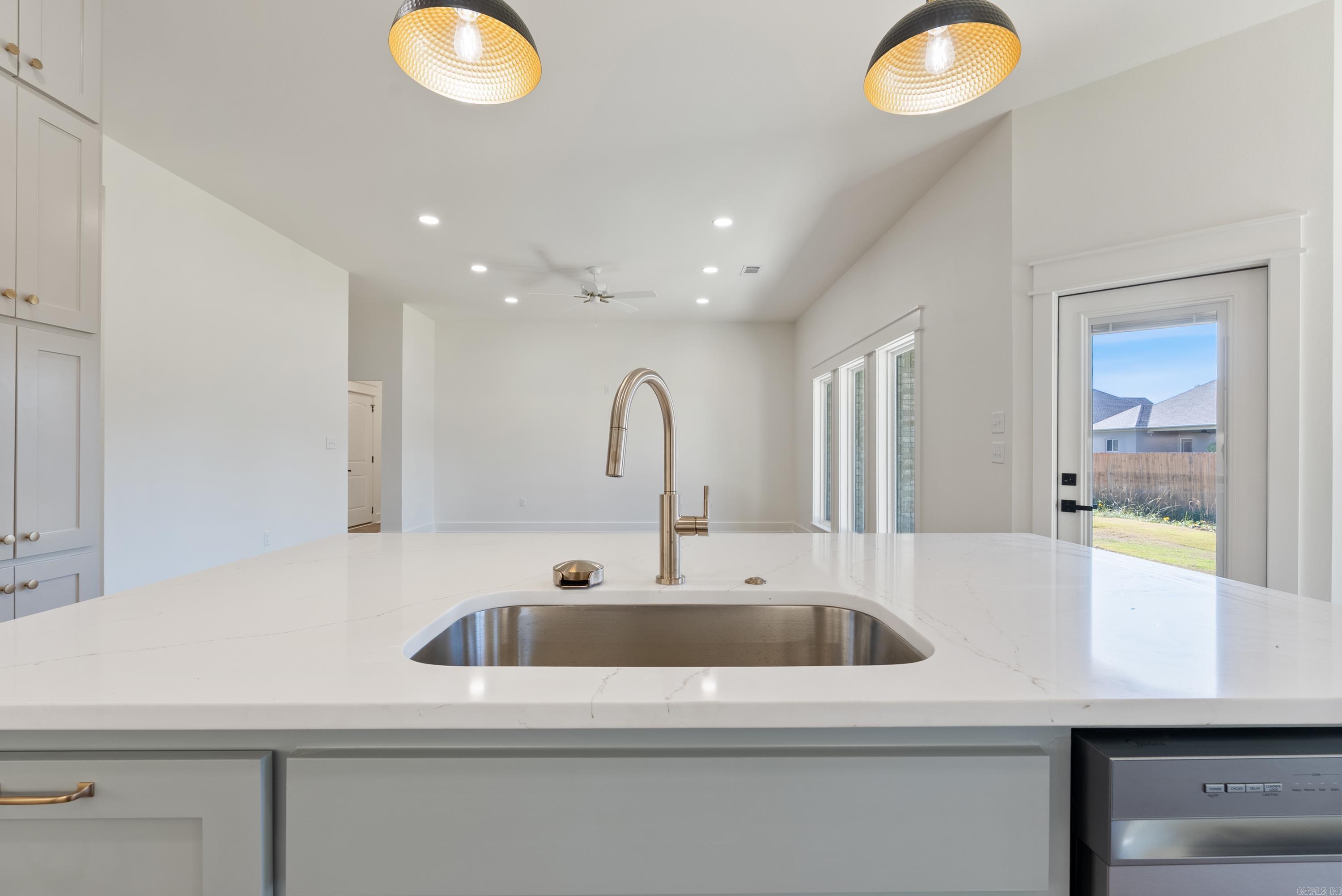 EAST MEADOW - Residential