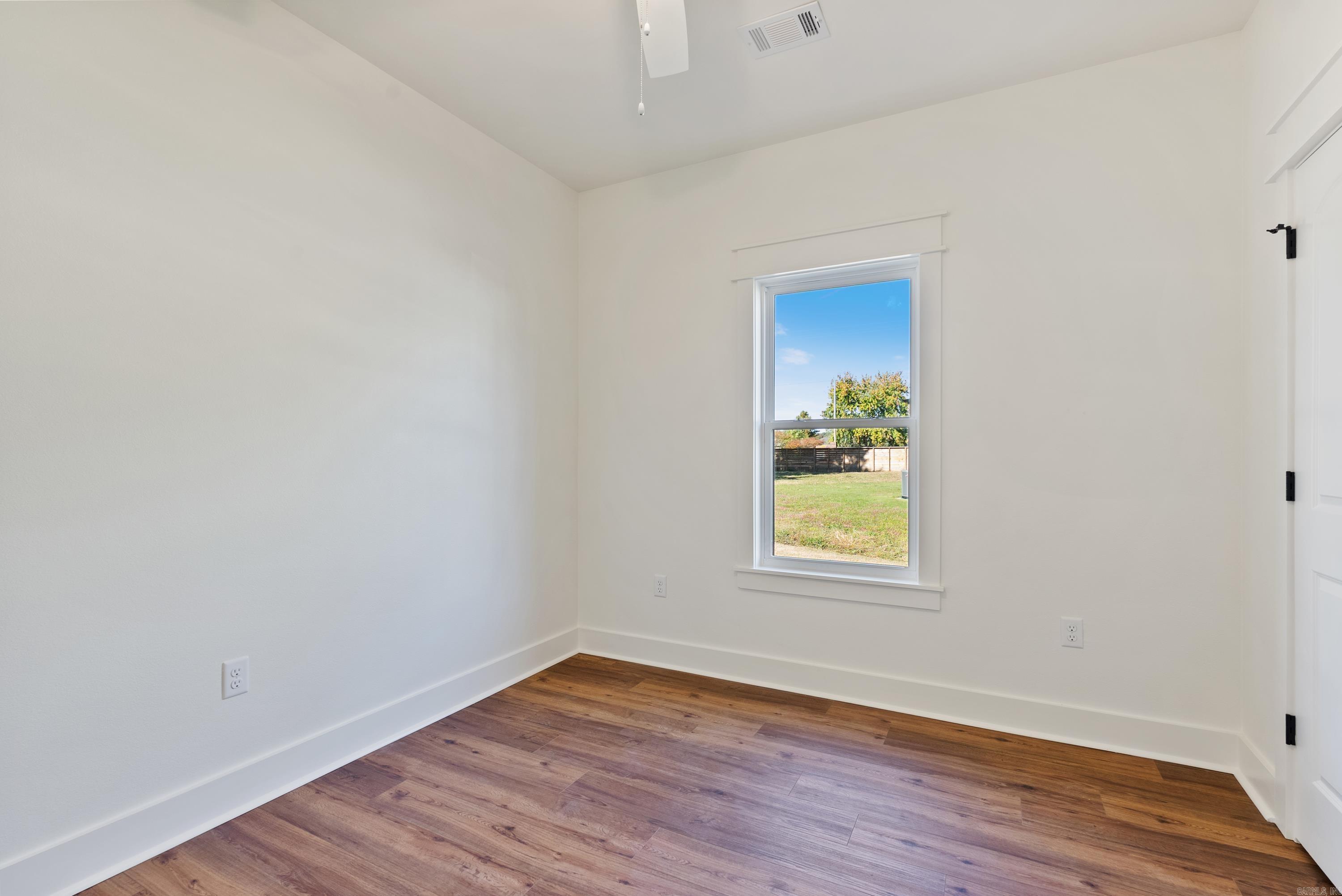 EAST MEADOW - Residential