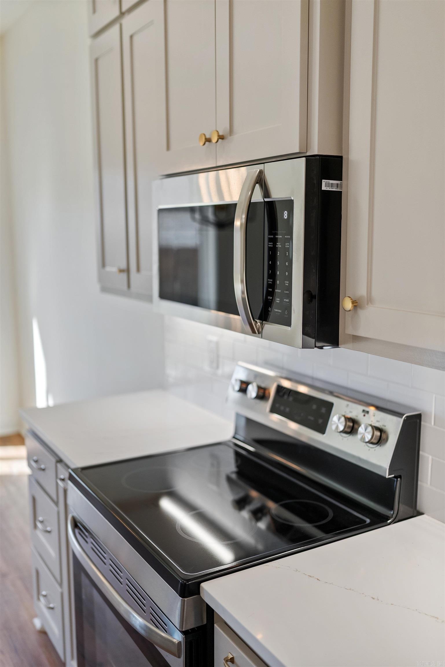 EAST MEADOW - Residential