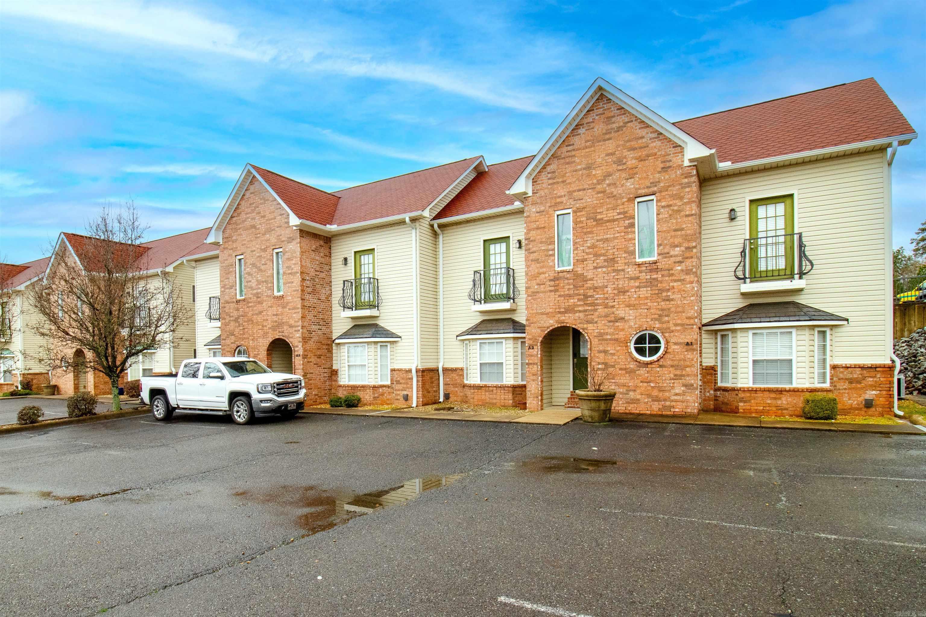 MOONLIGHT COVE VILLAS HPR - Residential