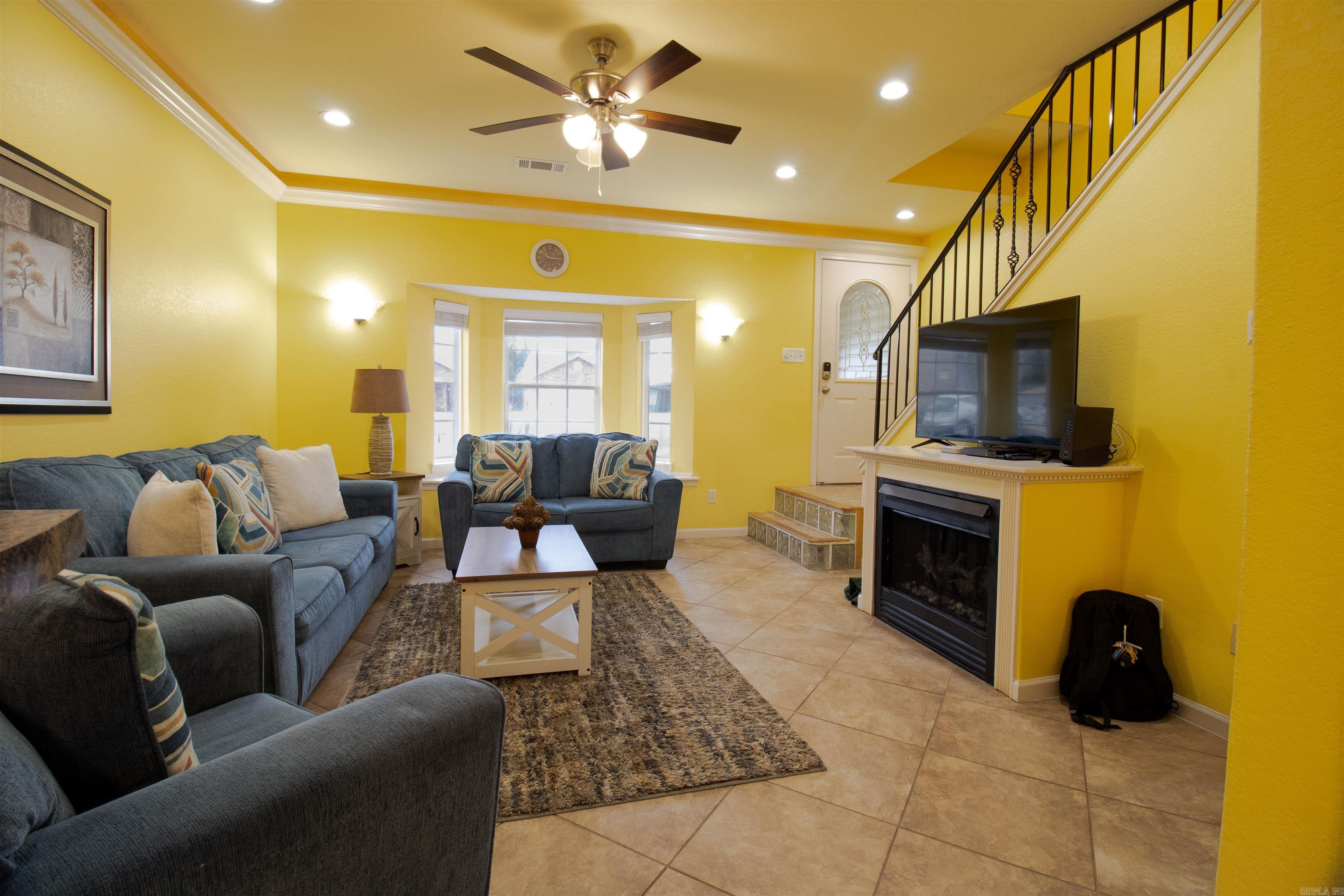 MOONLIGHT COVE VILLAS HPR - Residential