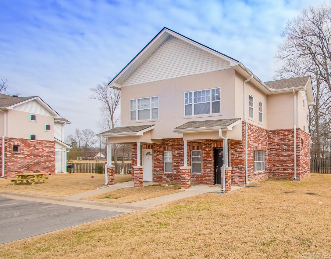 CAMRY COURT - Residential Lease