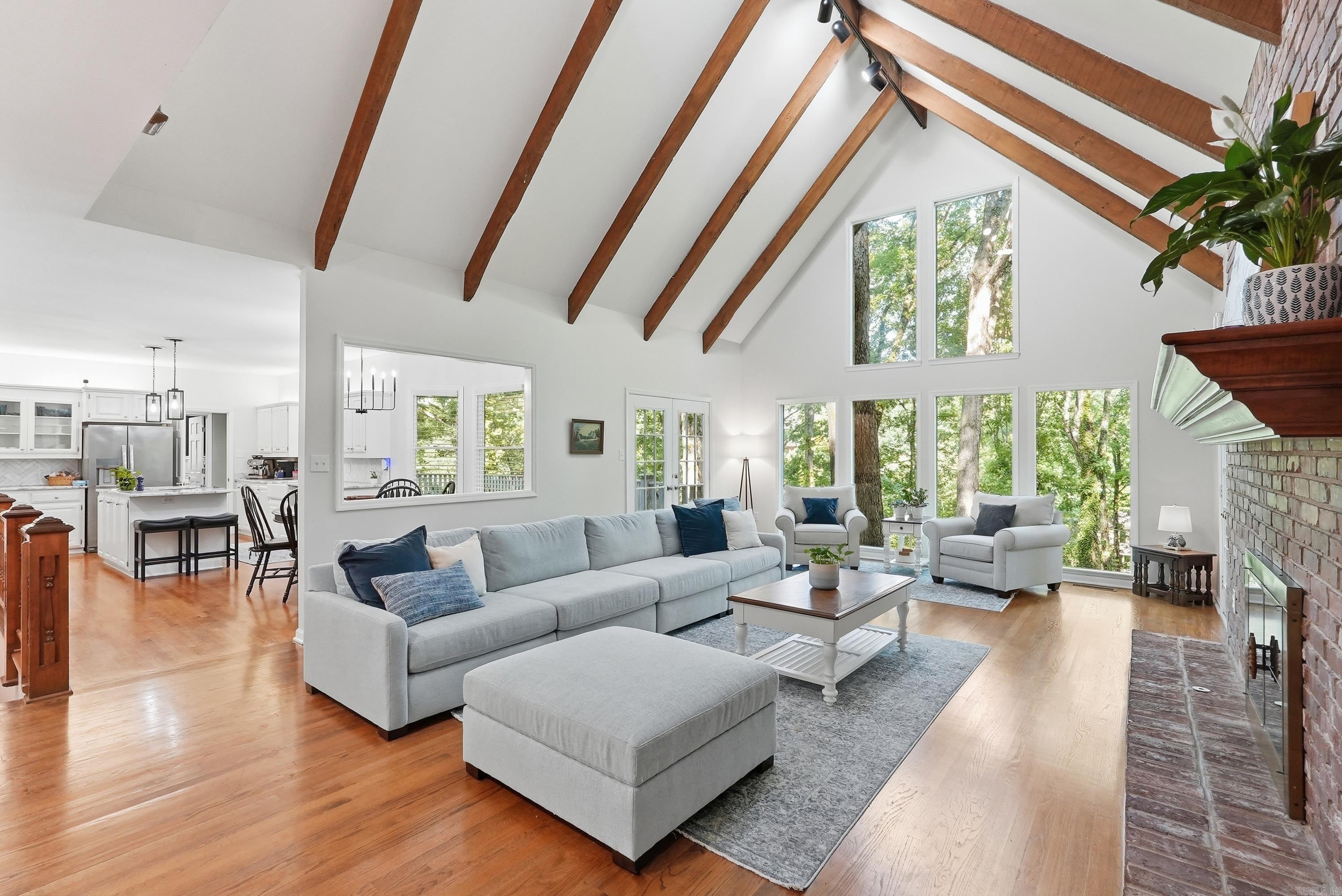 SHADY VALLEY - Residential