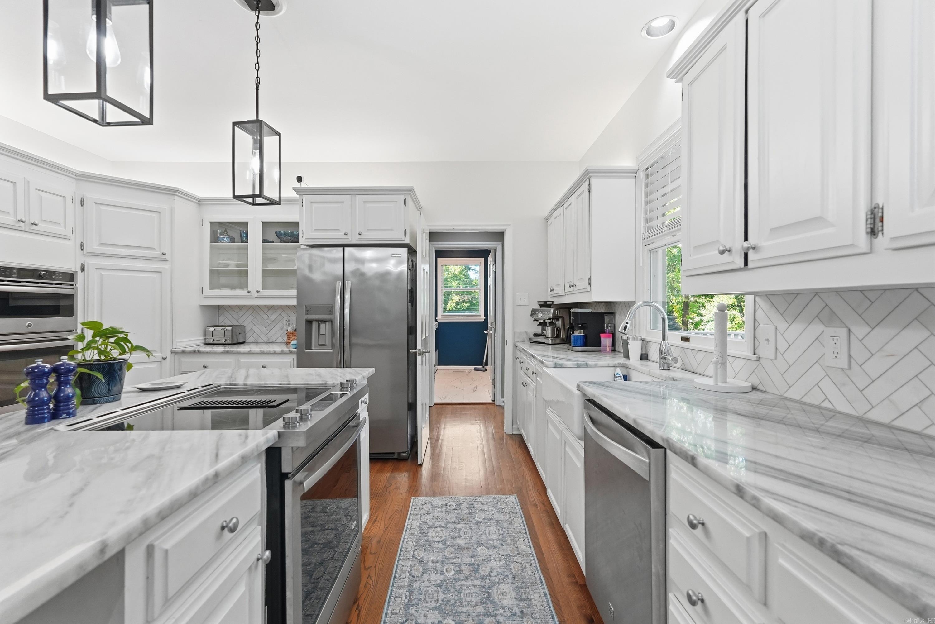 SHADY VALLEY - Residential