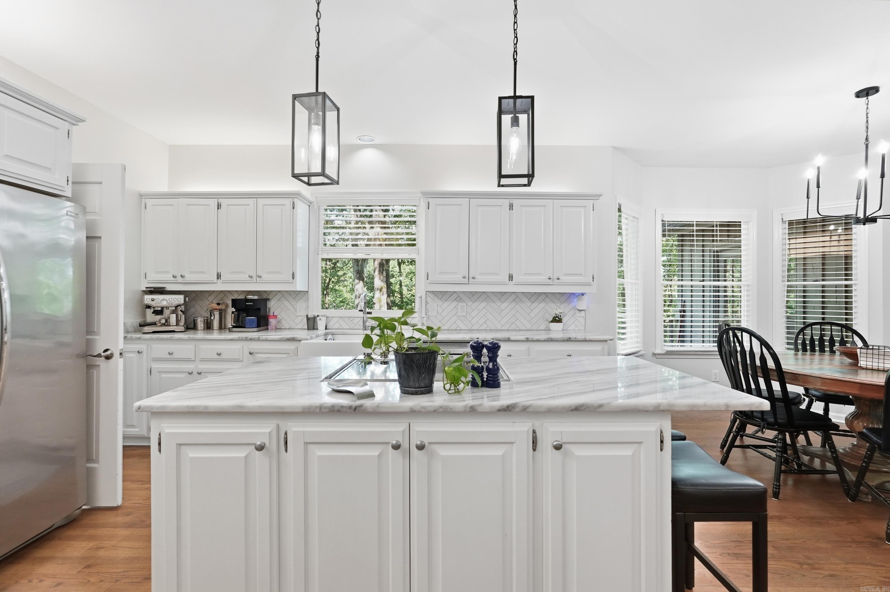 SHADY VALLEY - Residential