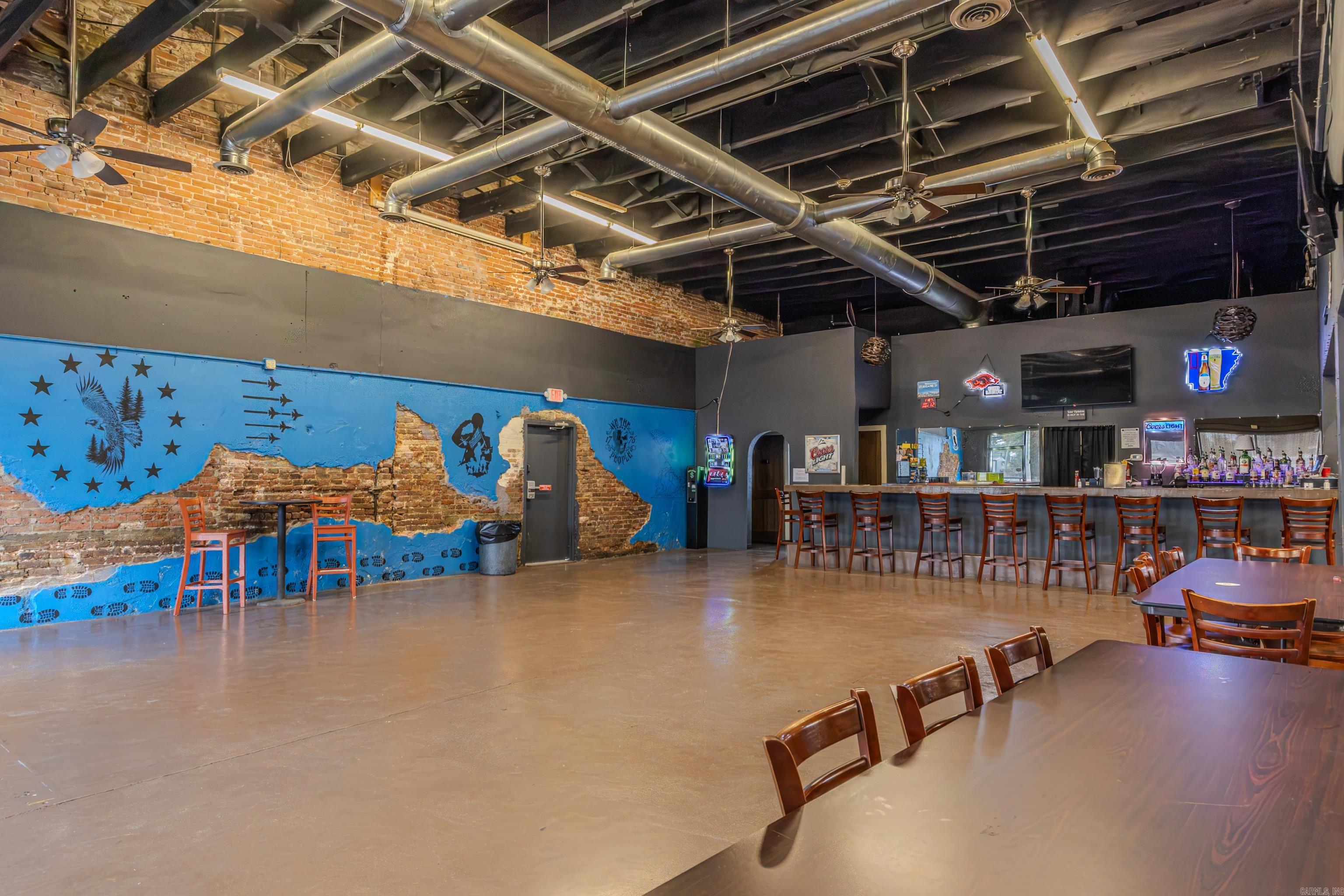 Original Town - Commercial Sale