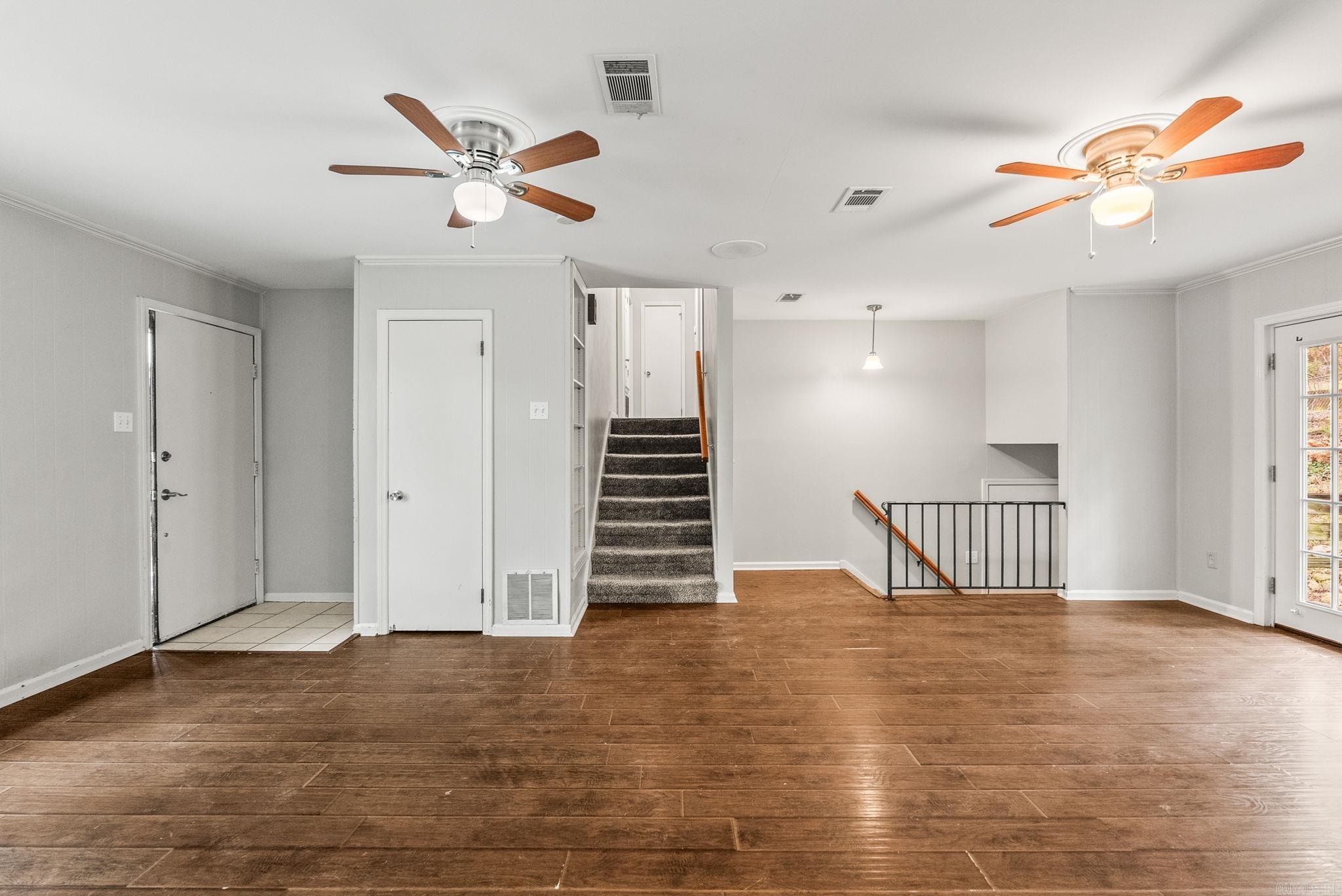 PLEASANT FOREST - Residential