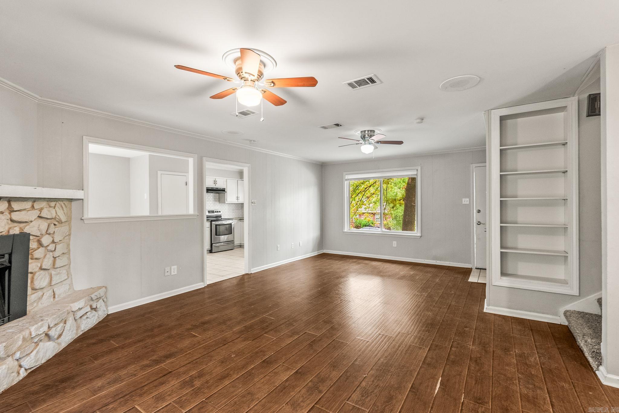 PLEASANT FOREST - Residential