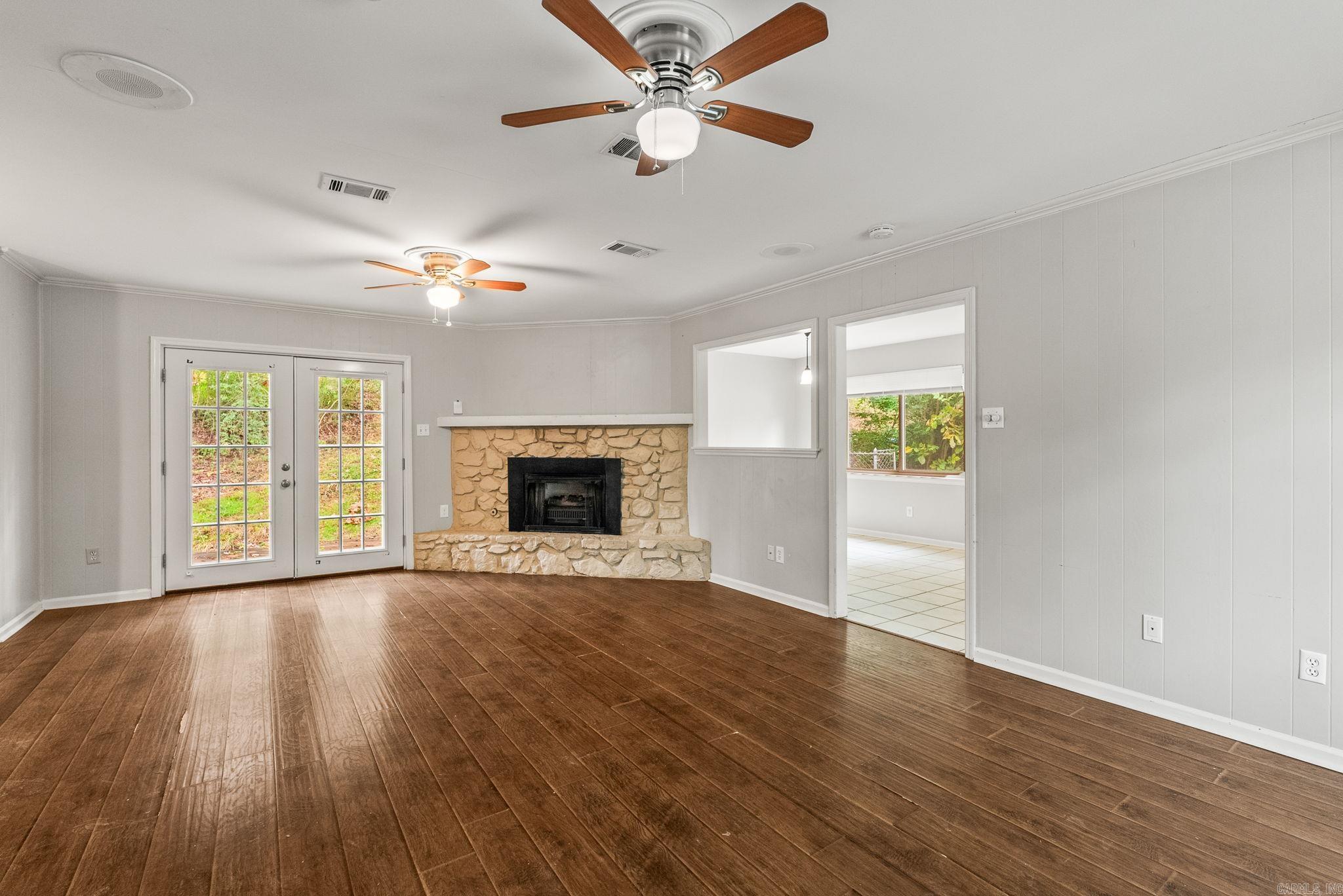 PLEASANT FOREST - Residential