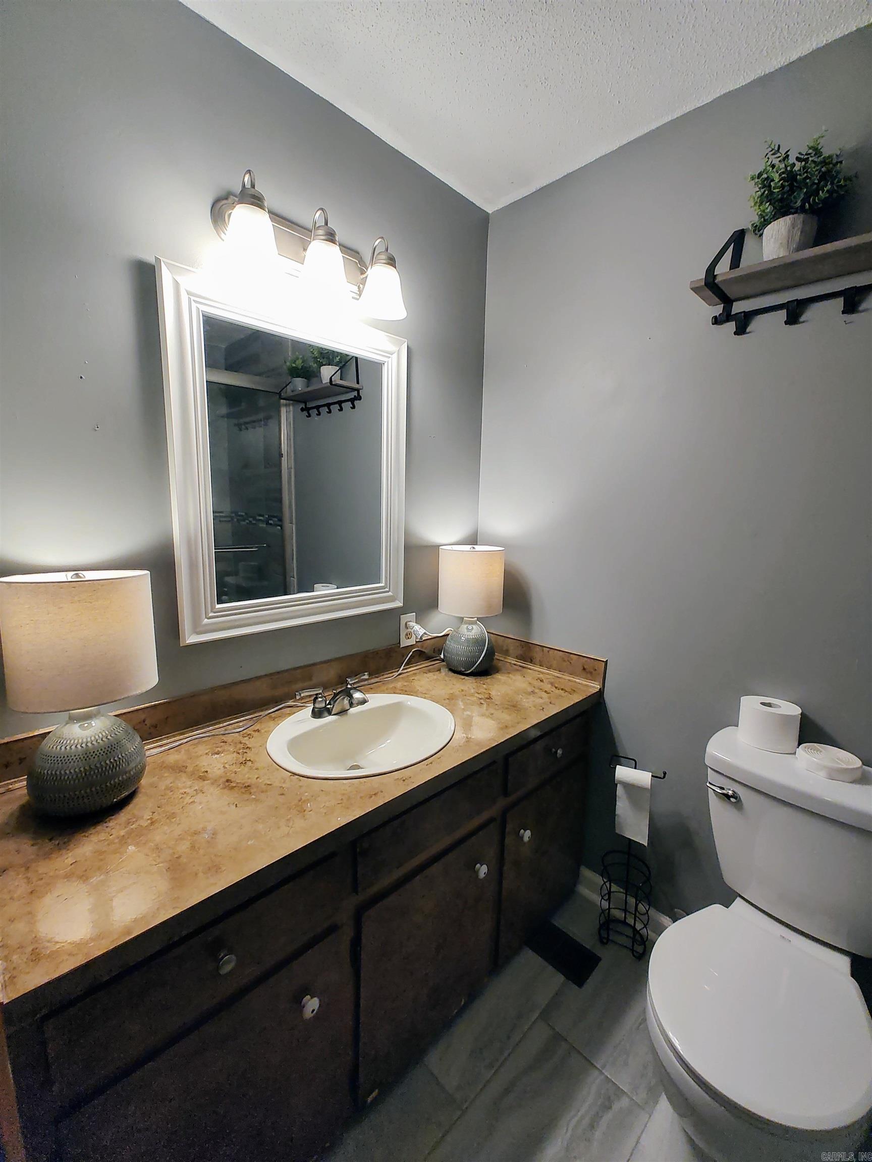 BETTS, GEORGE SD - Residential