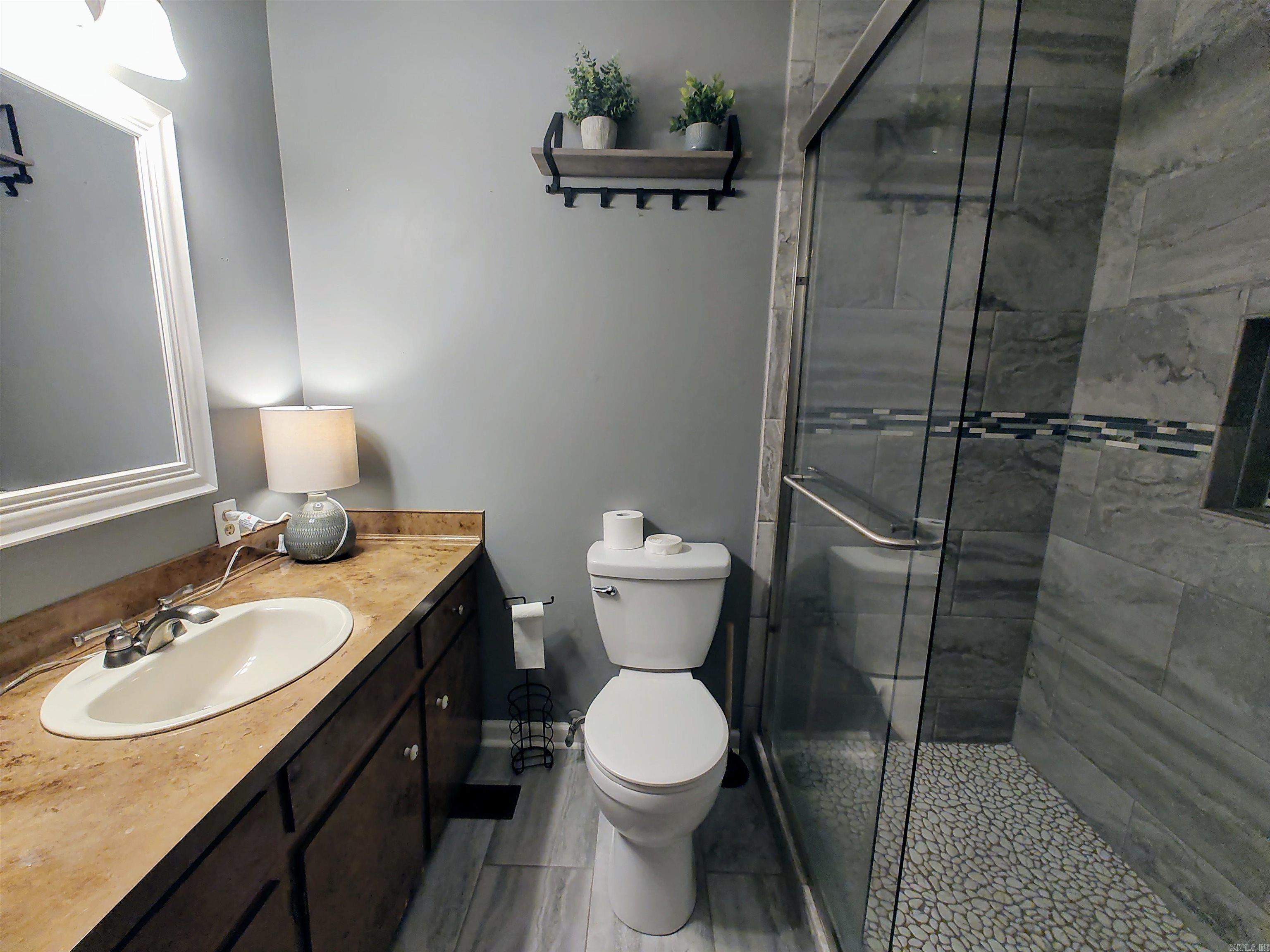 BETTS, GEORGE SD - Residential