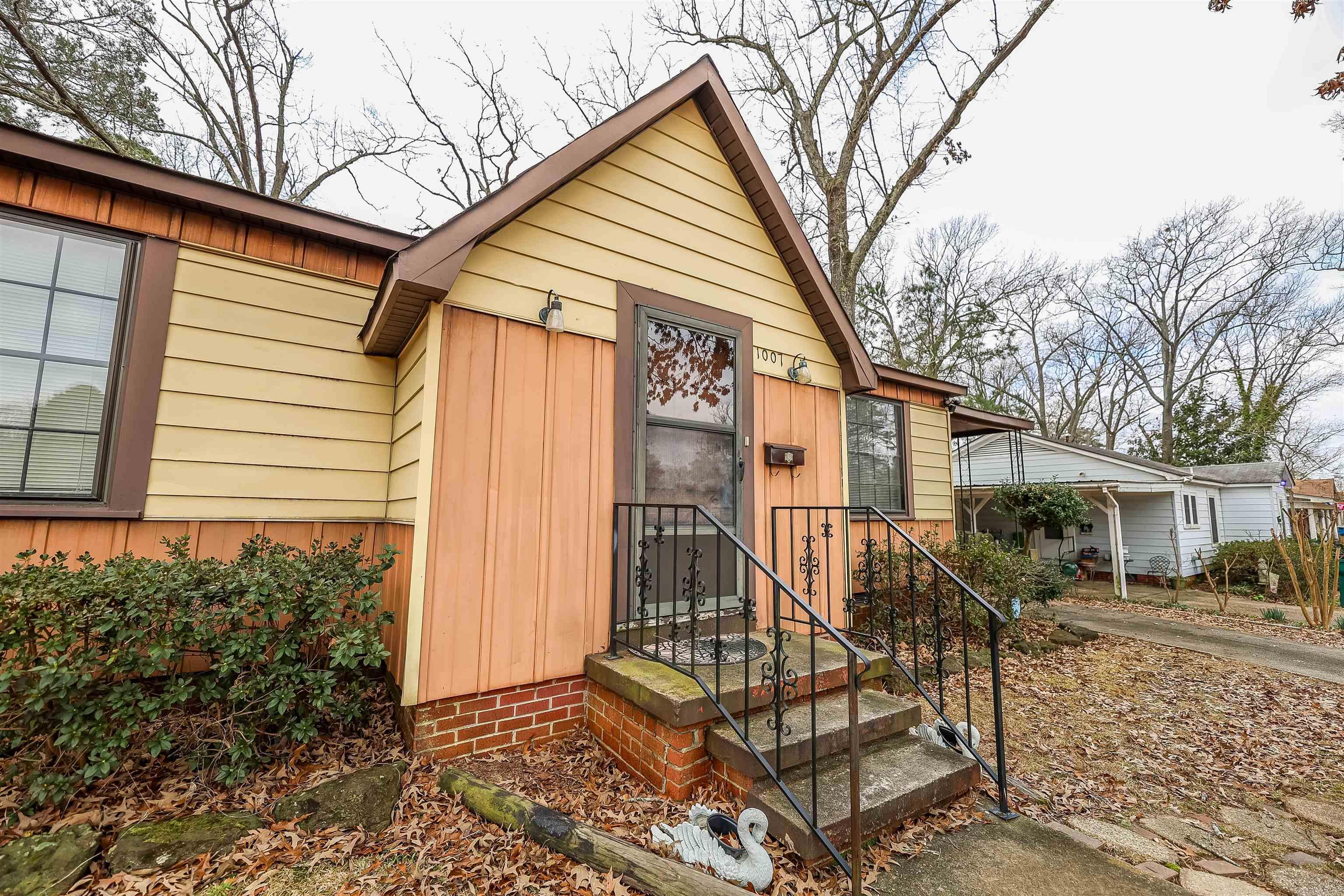 WEST WOODS - Residential