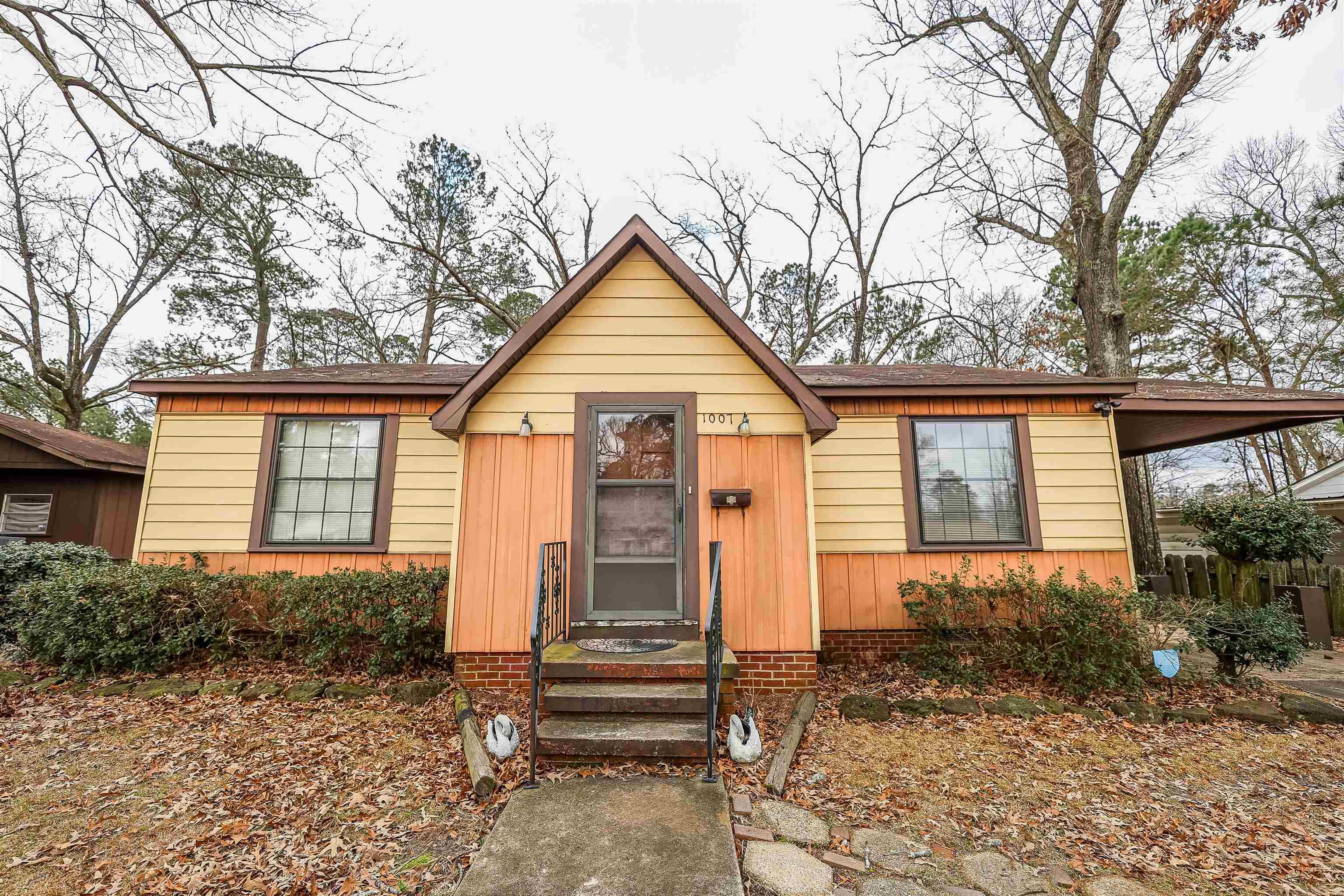 WEST WOODS - Residential