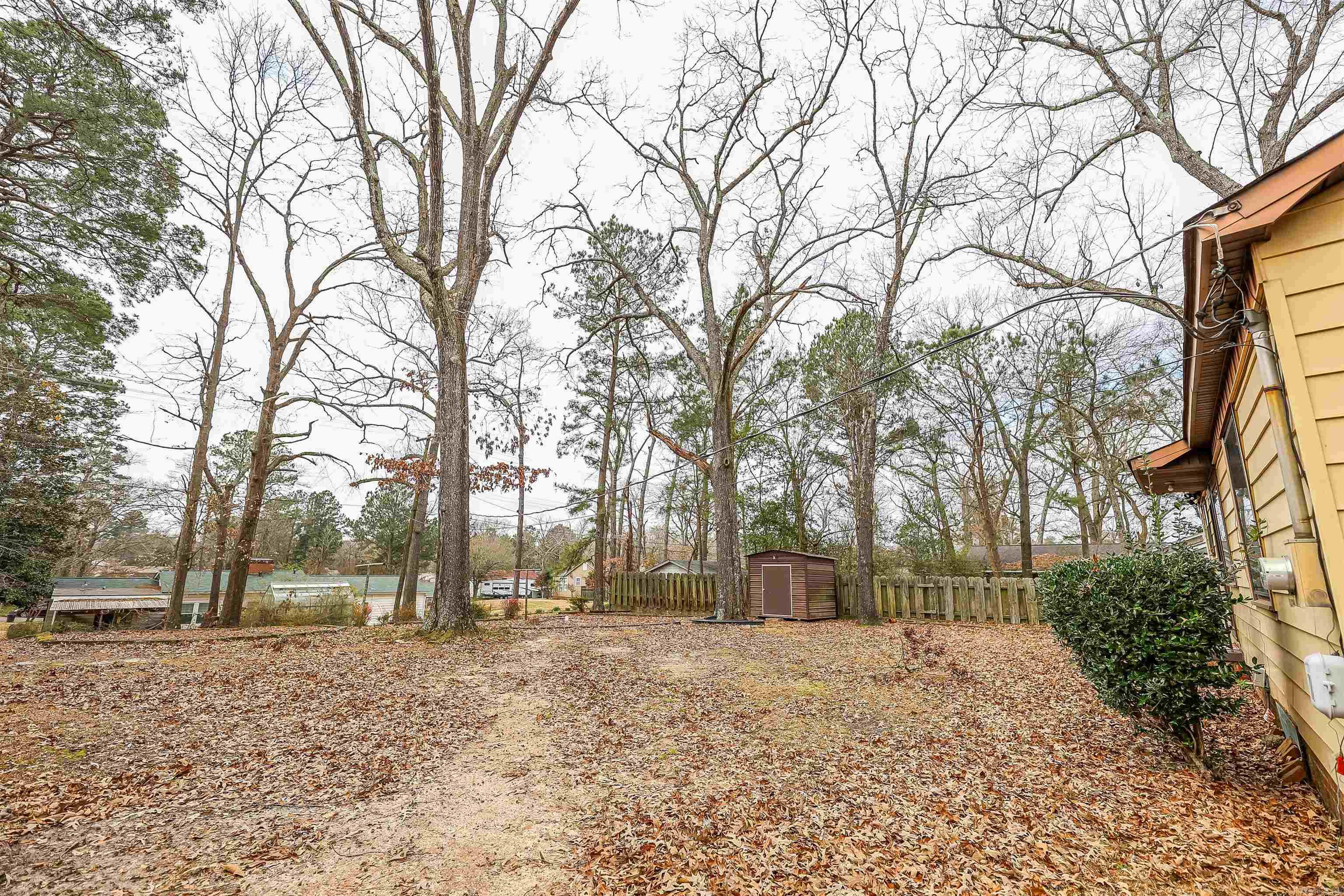 WEST WOODS - Residential