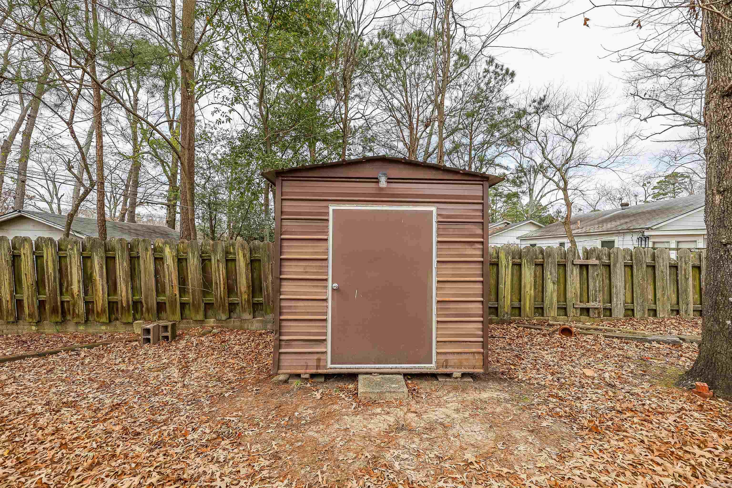 WEST WOODS - Residential