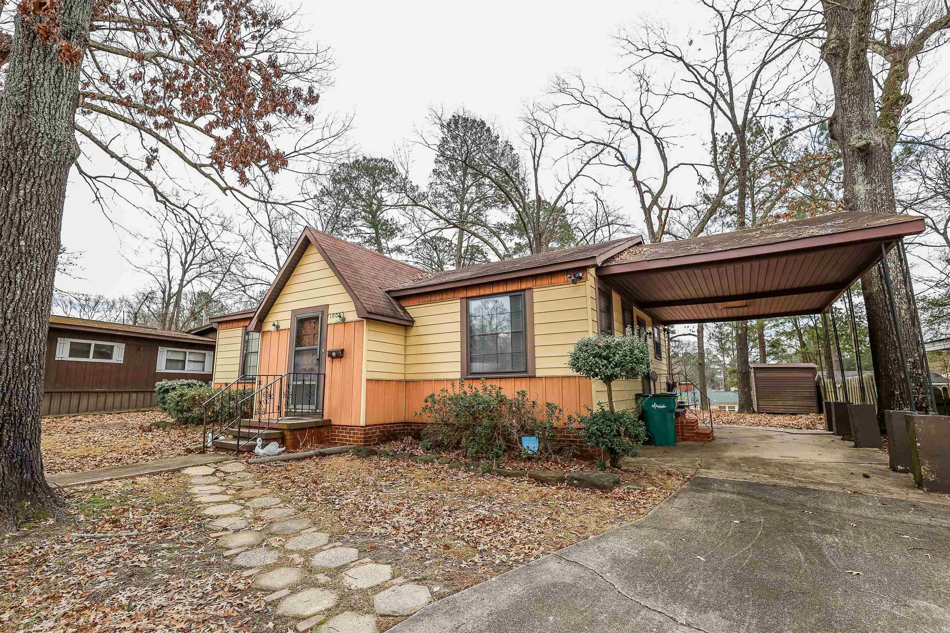 WEST WOODS - Residential