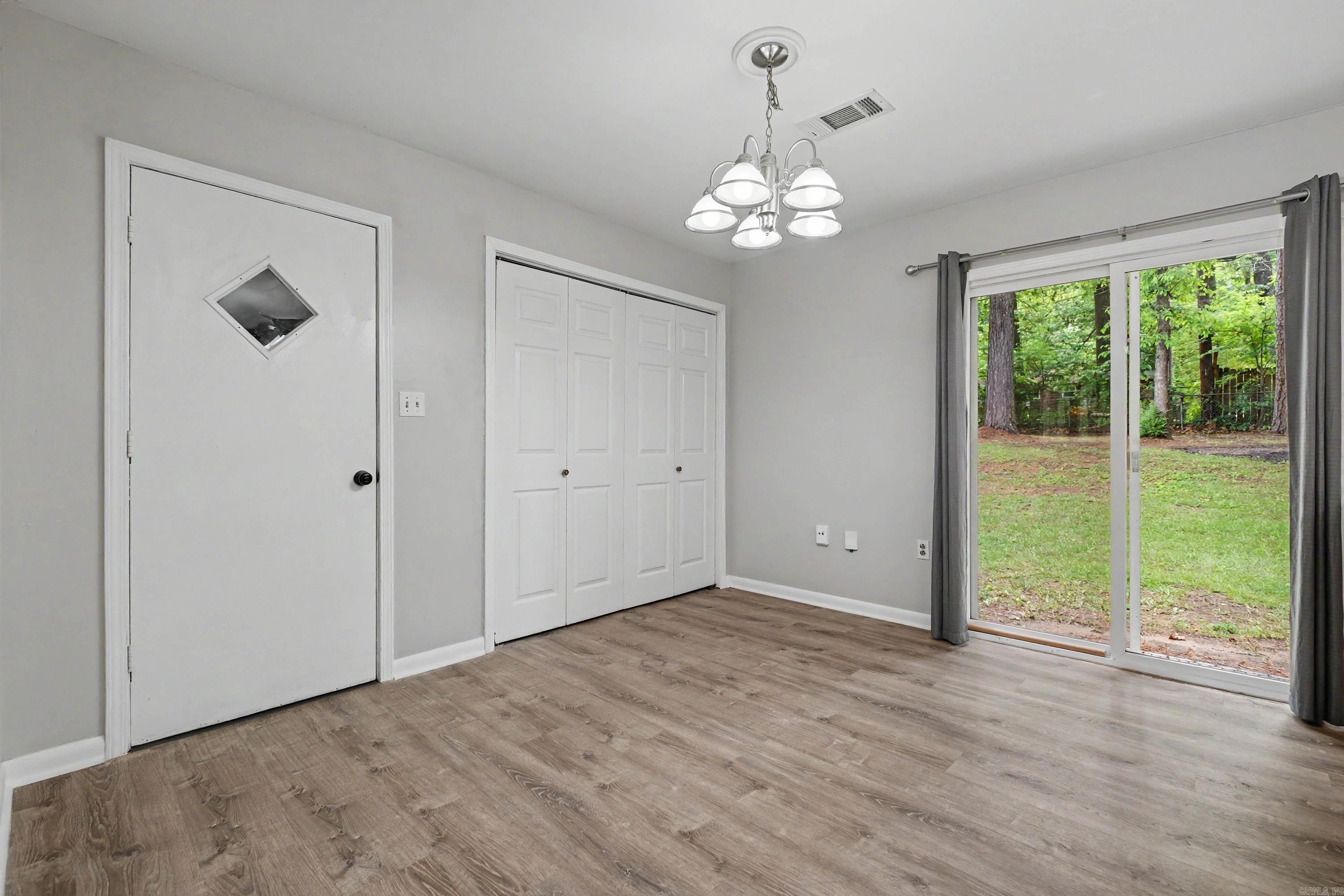 WATSON MANOR - Residential