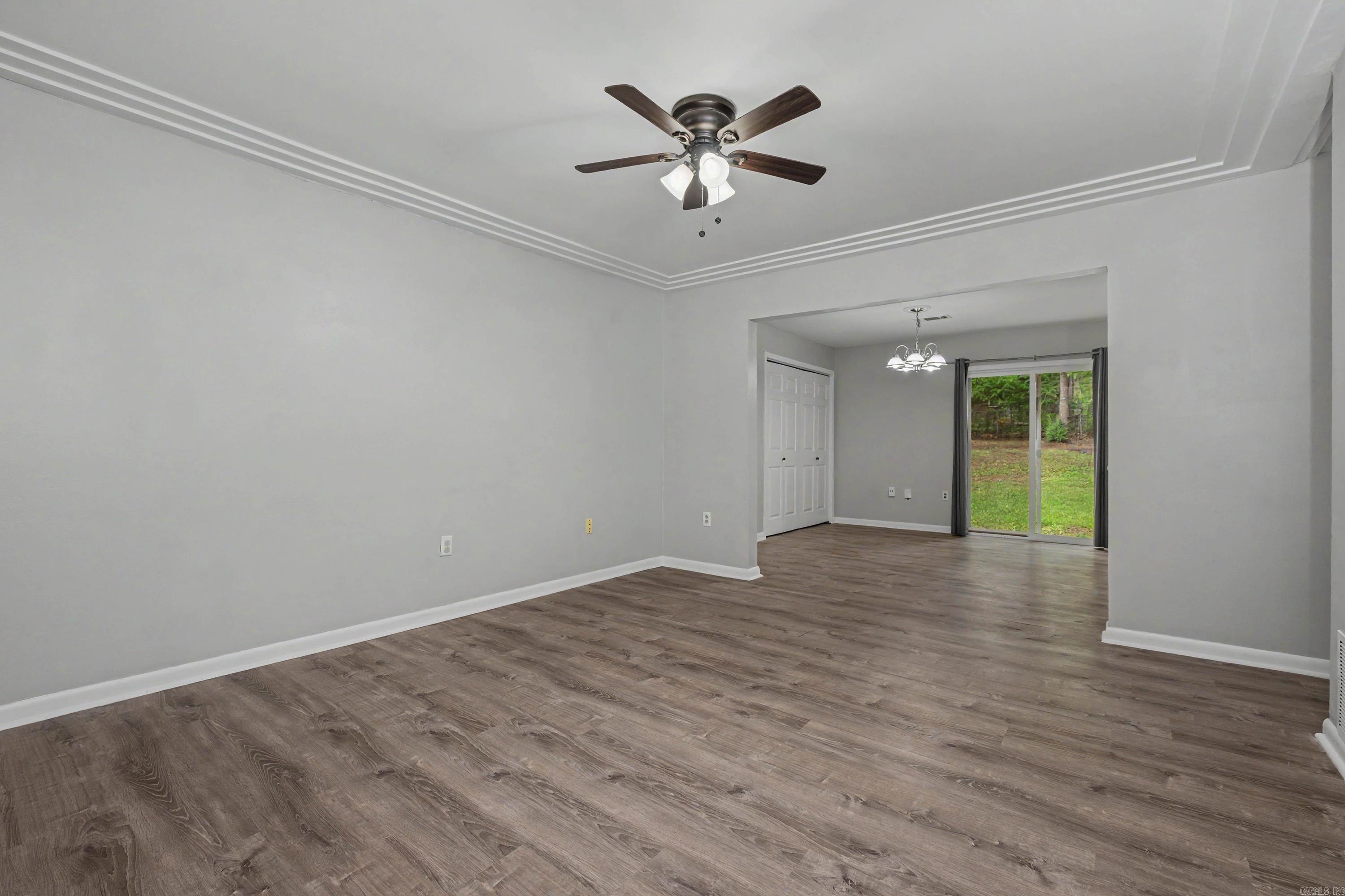 WATSON MANOR - Residential