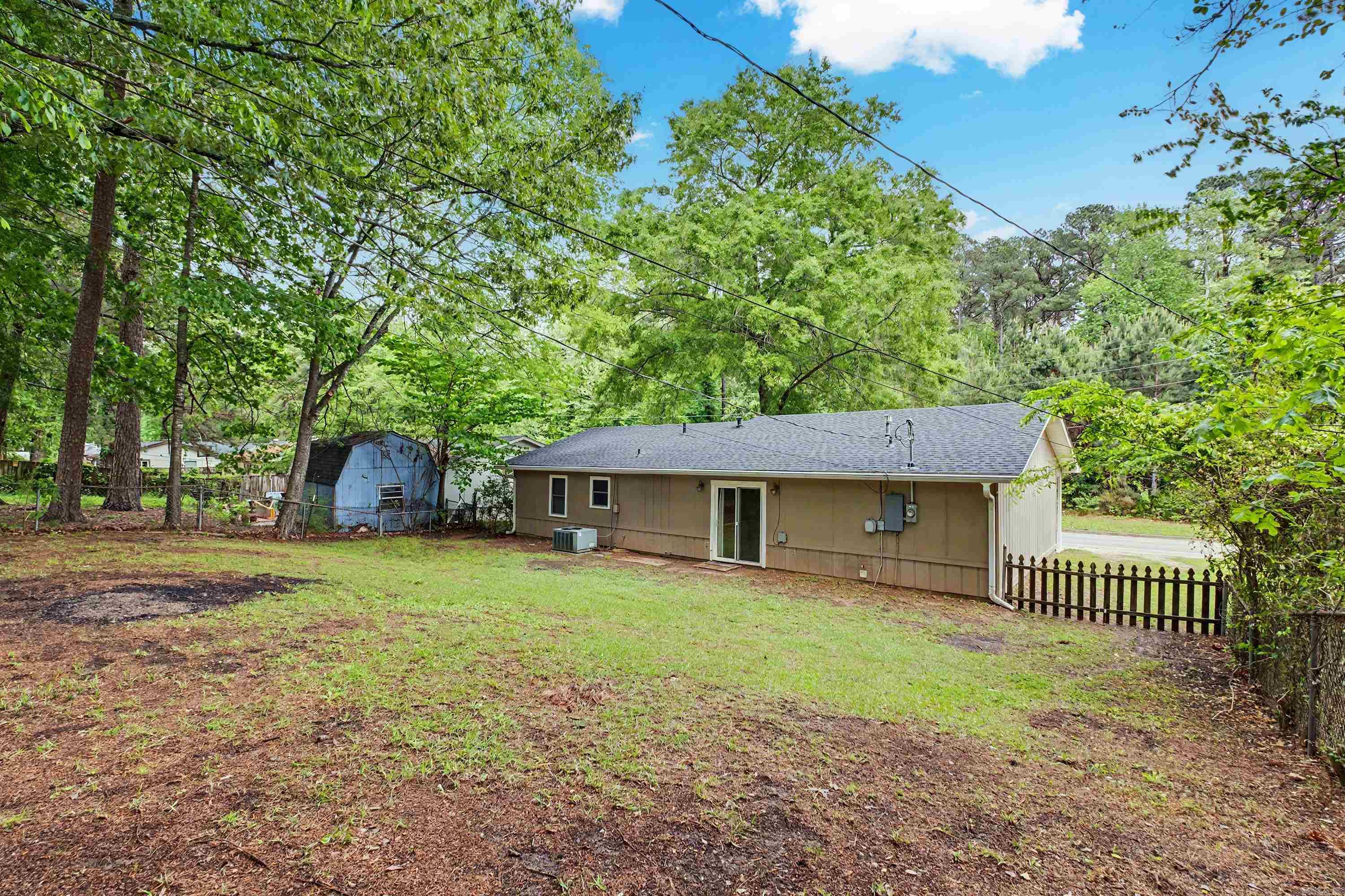 WATSON MANOR - Residential