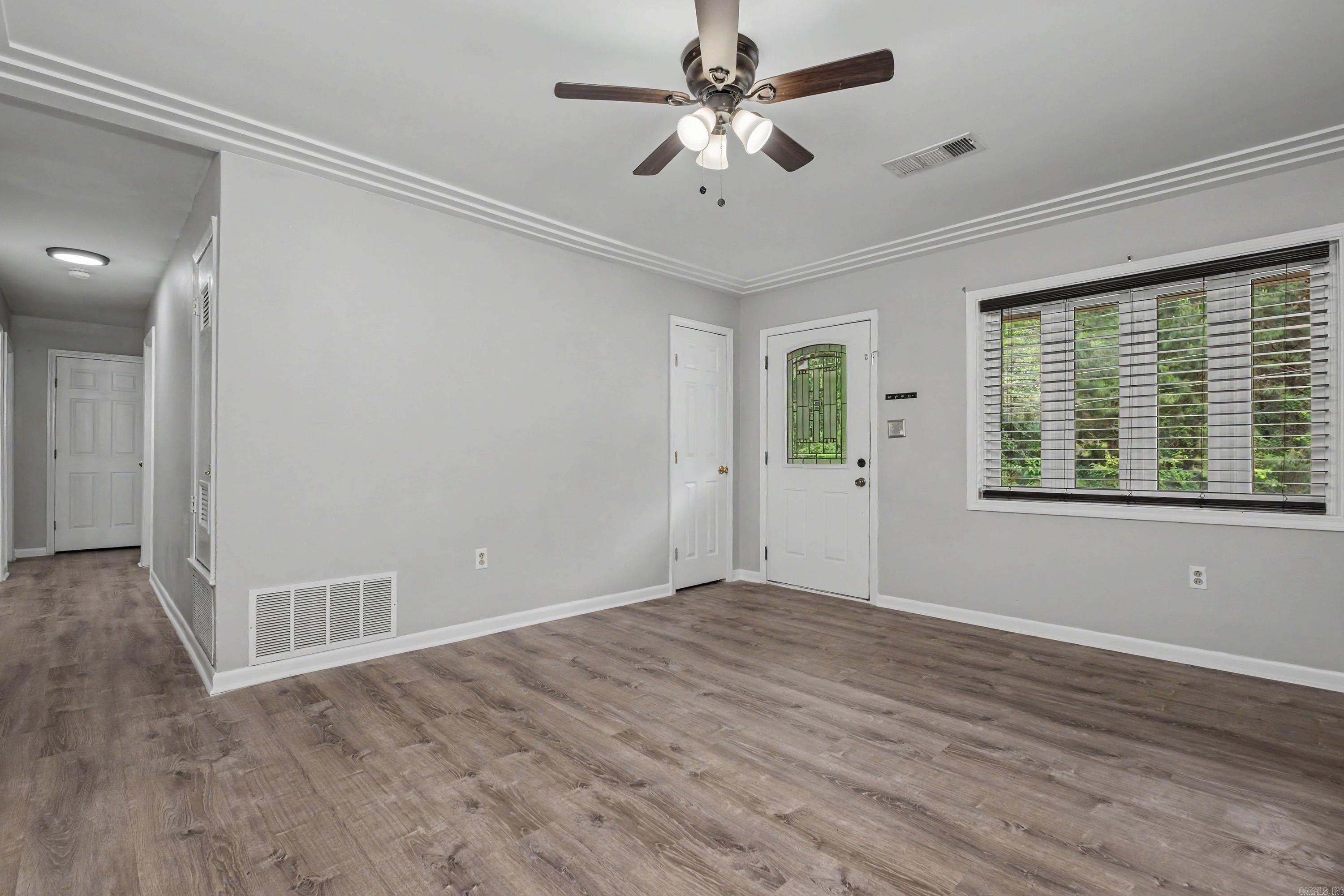 WATSON MANOR - Residential