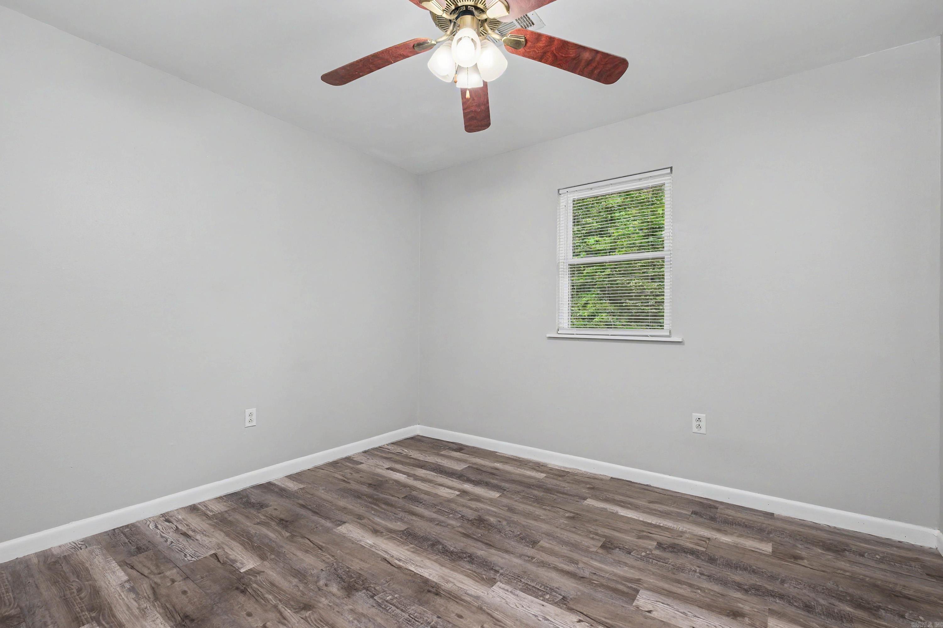 WATSON MANOR - Residential