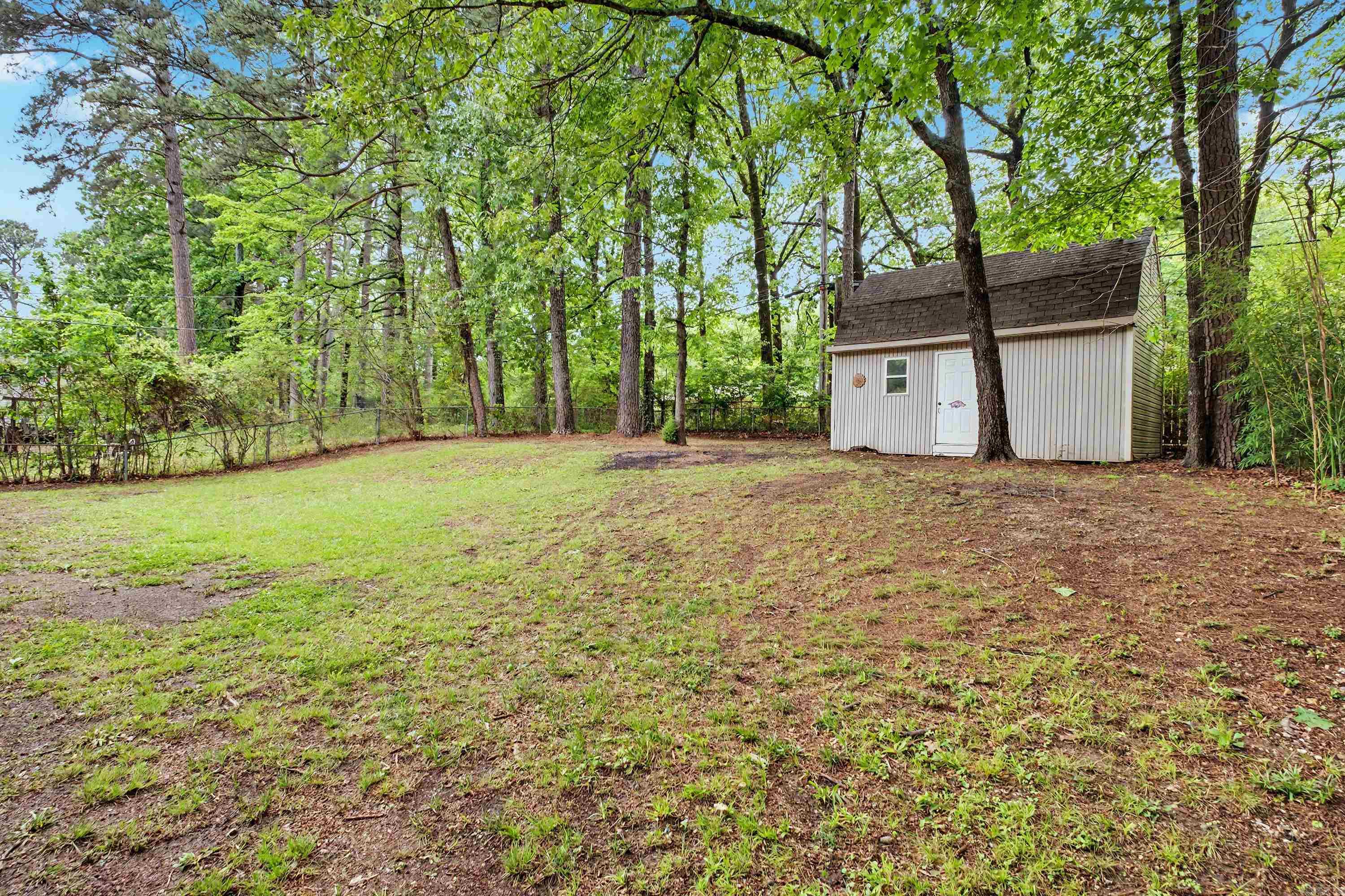 WATSON MANOR - Residential