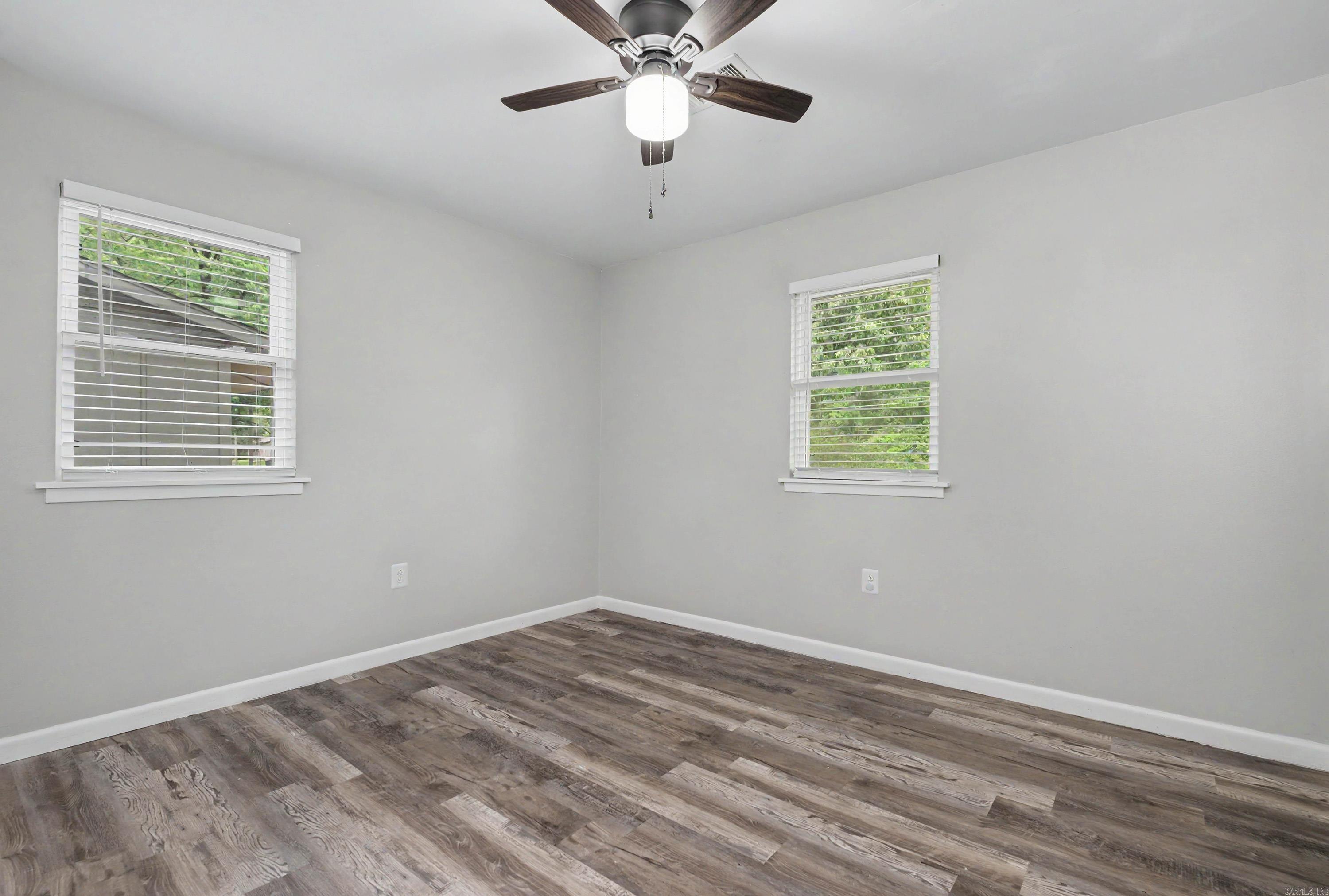 WATSON MANOR - Residential