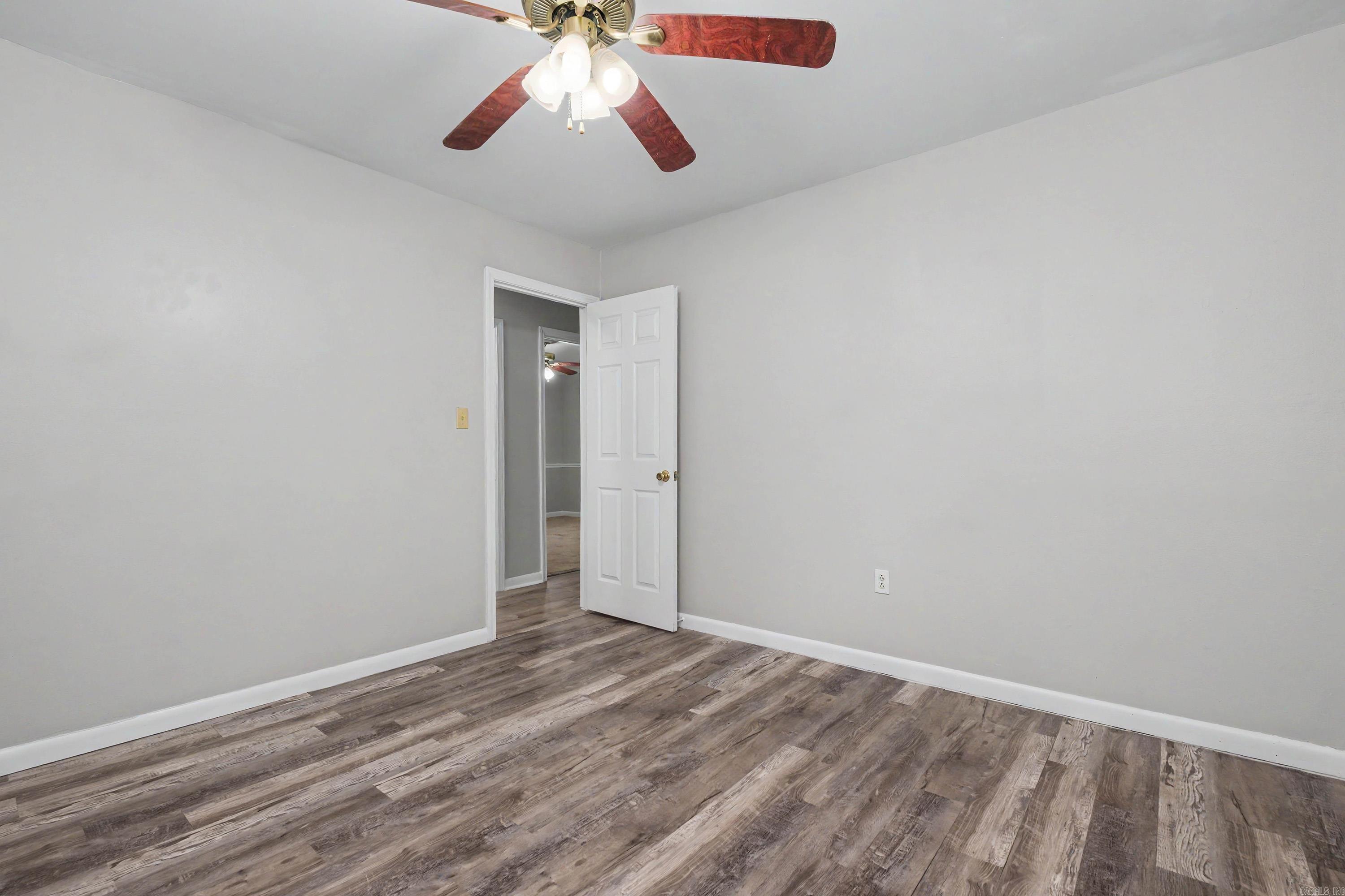 WATSON MANOR - Residential