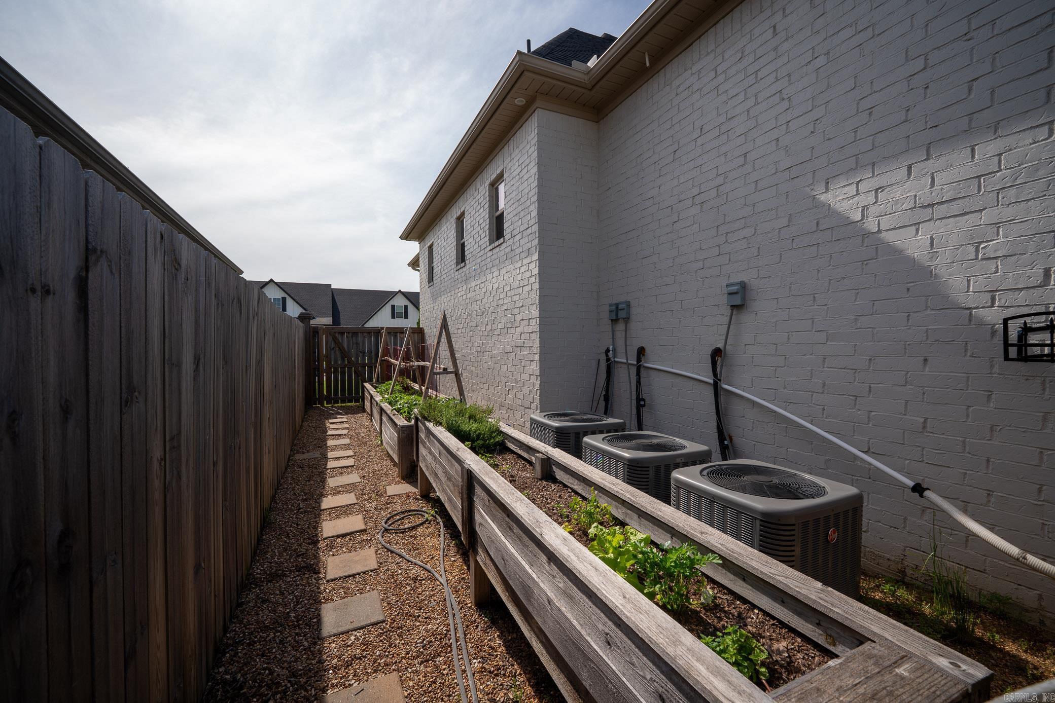 WINTERBROOK - Residential