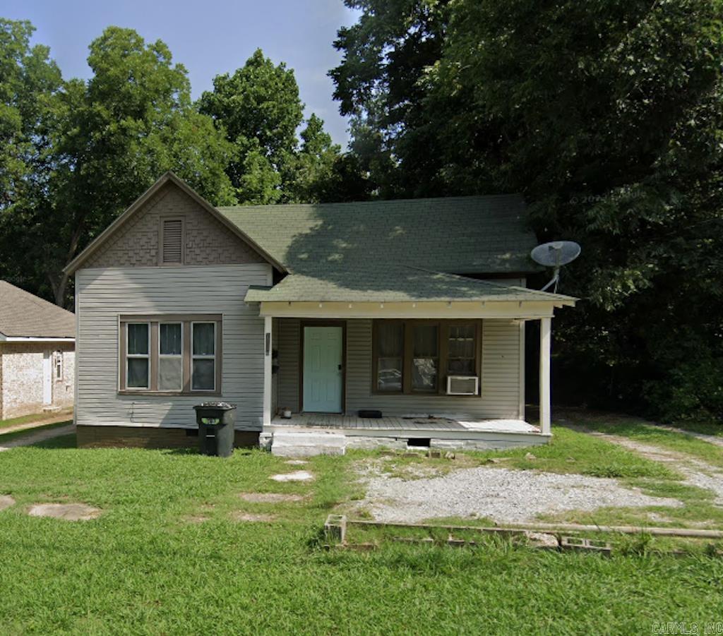 Multi-family investment opportunity! Don't miss this income generating property! One three bedroom, two bath unit and one two bedroom 1 bath unit. To be sold "as is, where is".