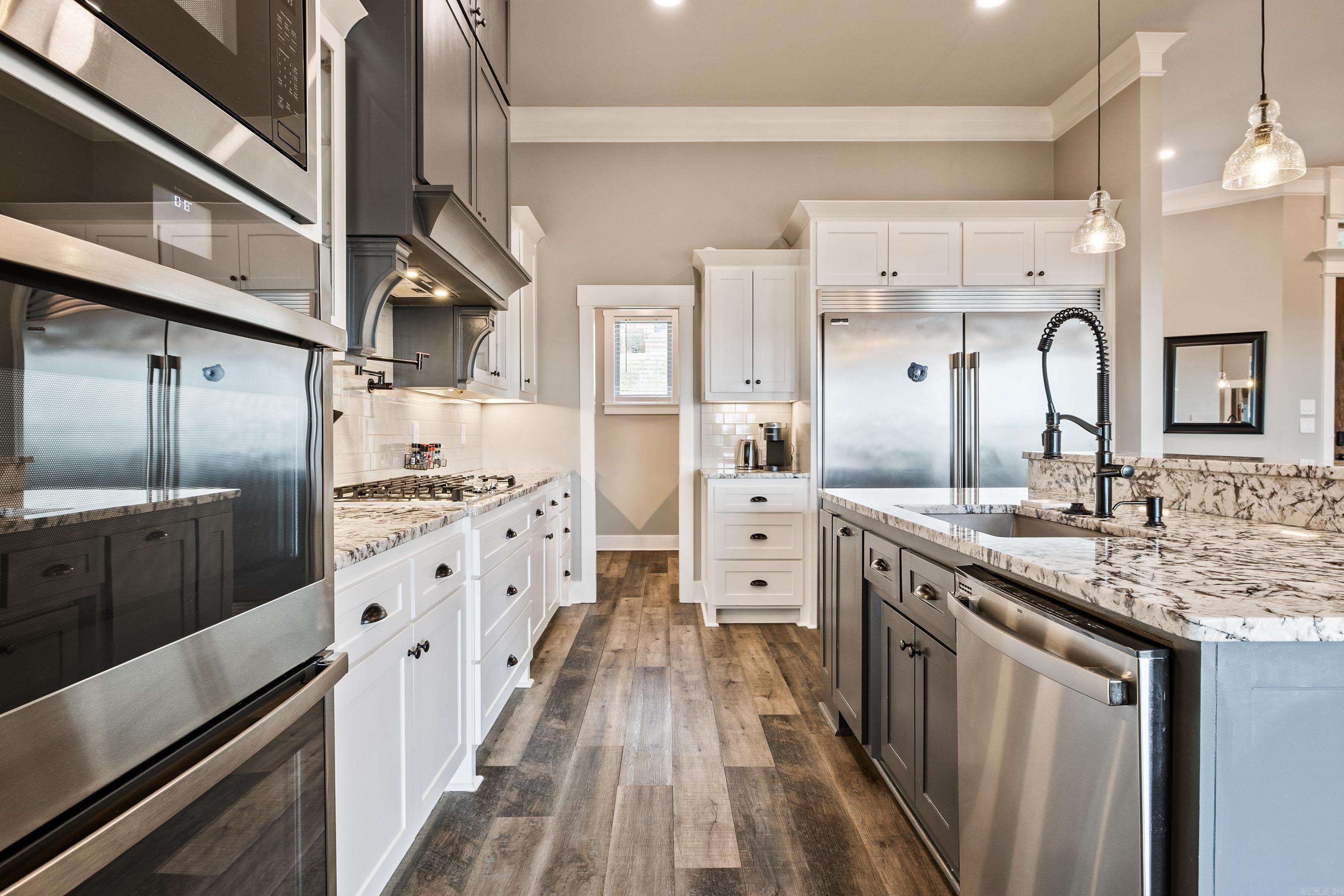 GREYSTONE - Residential