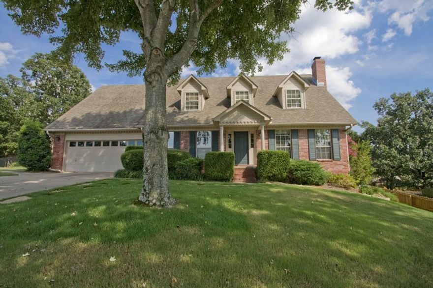 Fantastic Family home on cul de sac in West Little Rock!  4 bedrooms and playroom upstairs, master on the main level, updated, decorator colors, sunroom, extensively landscaped backyard!!