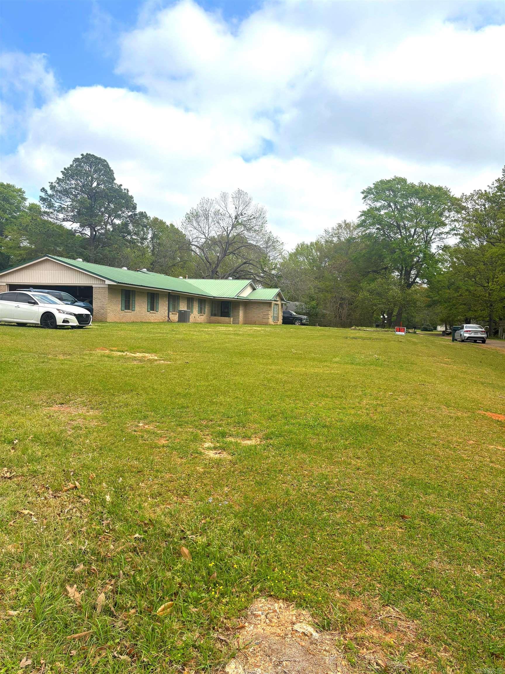 LAKEWOOD - Residential