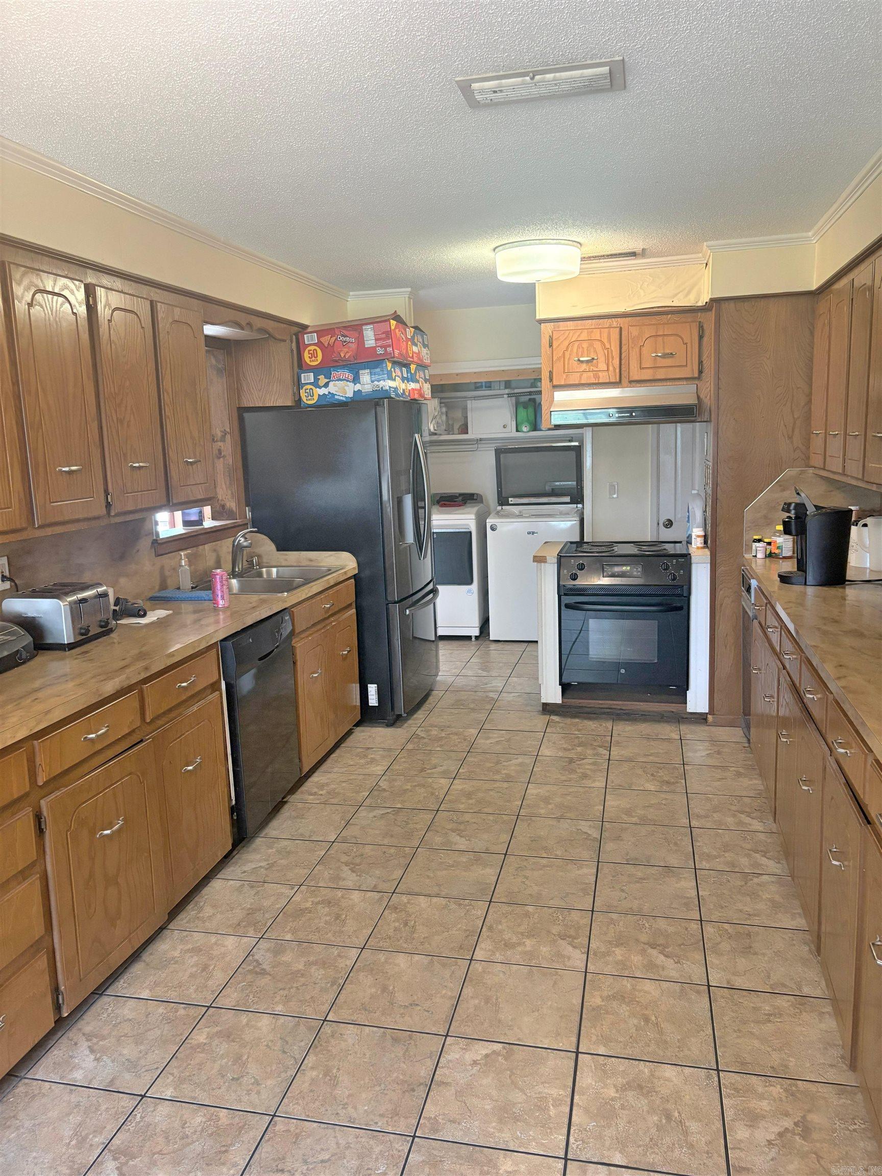 LAKEWOOD - Residential