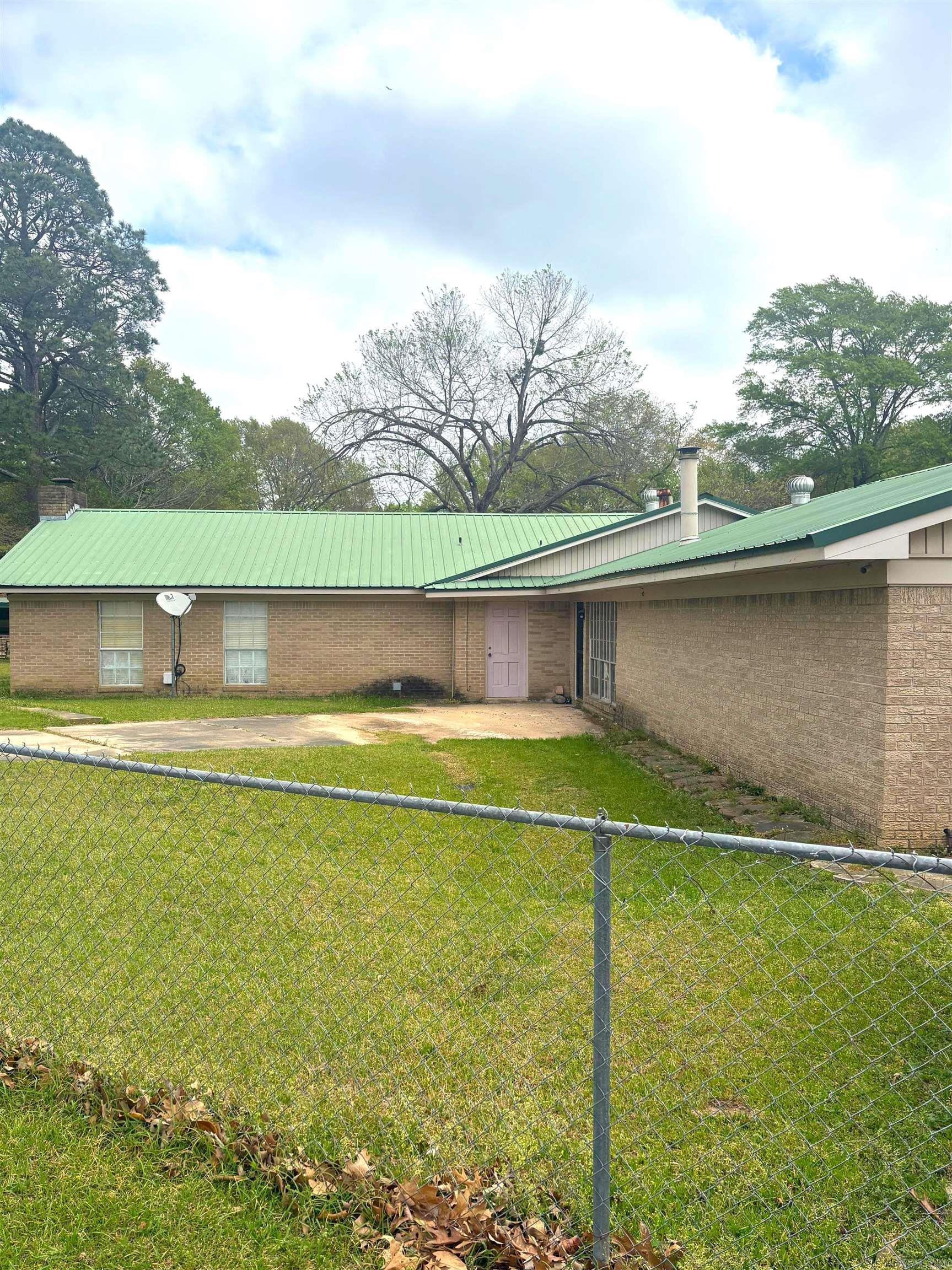 LAKEWOOD - Residential