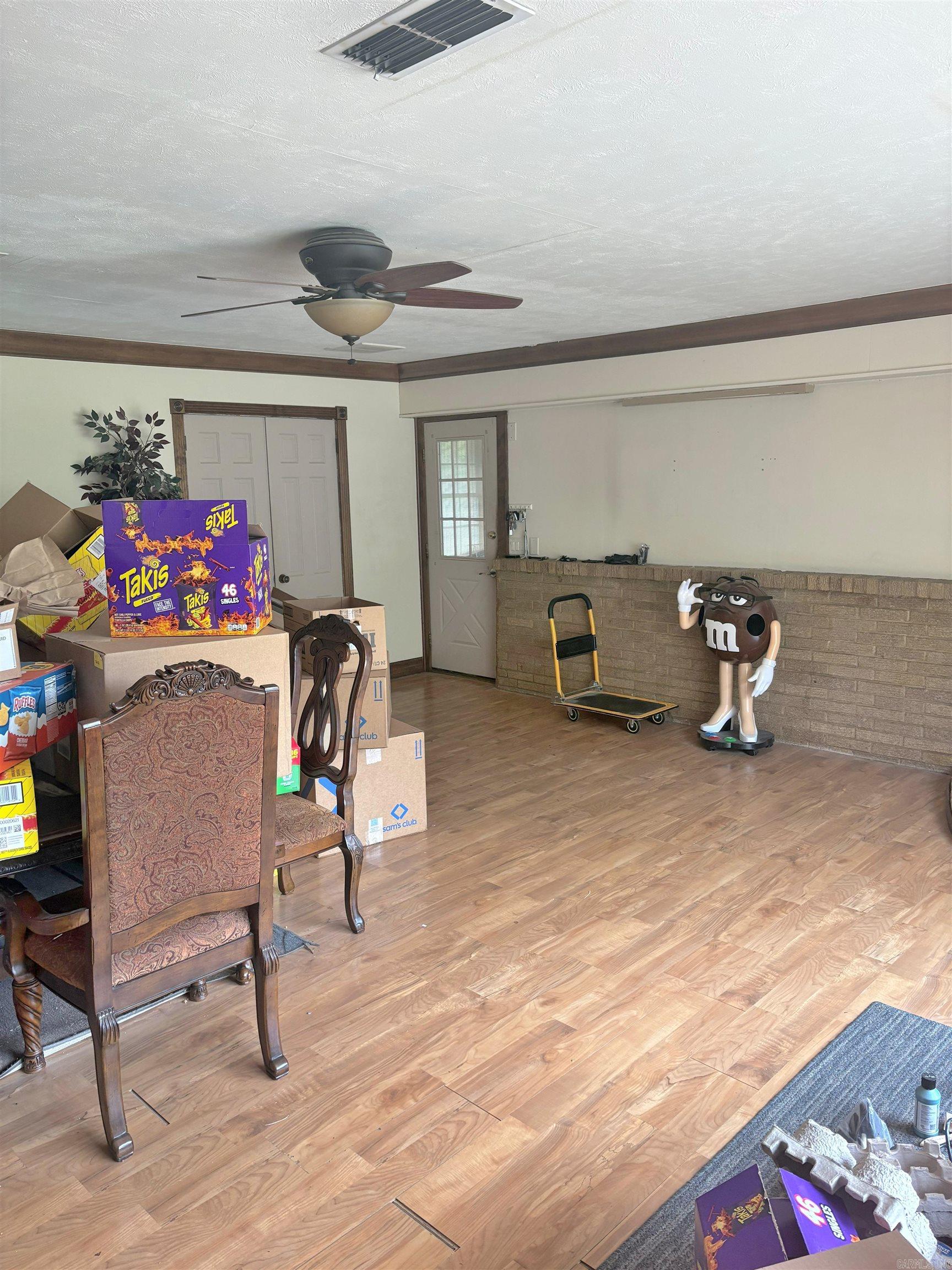 LAKEWOOD - Residential