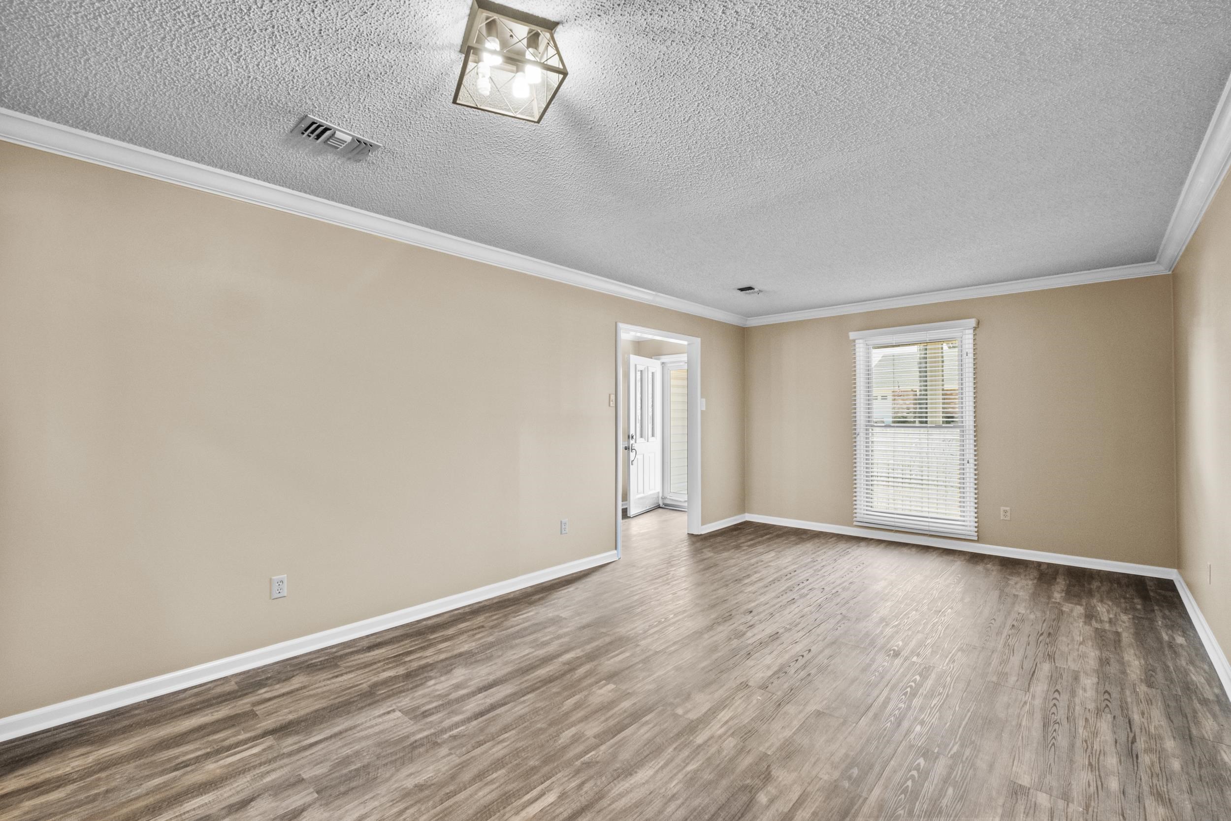 EAST MEADOW - Residential