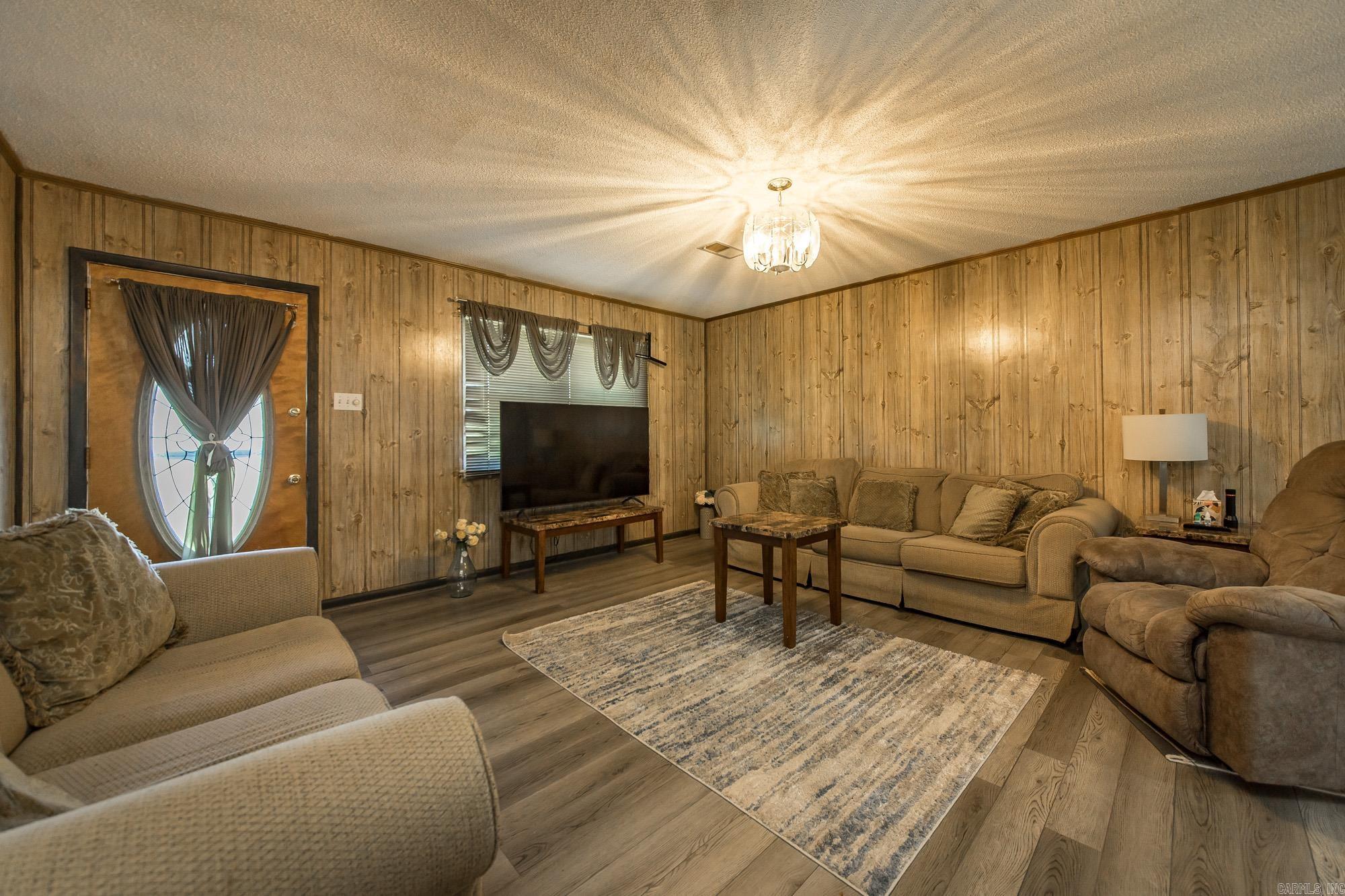 CANDLEWOOD - Residential