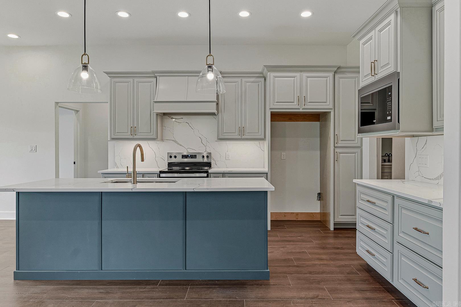 SILO RIDGE ESTATES - Residential