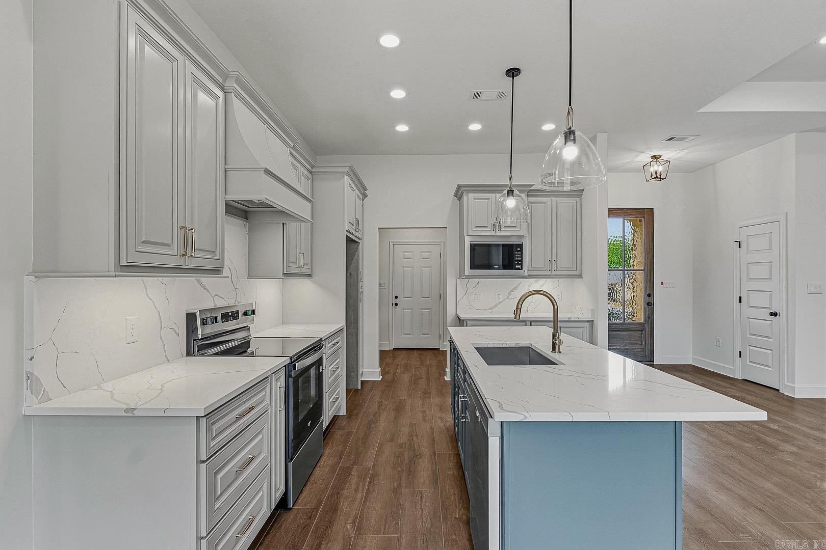SILO RIDGE ESTATES - Residential