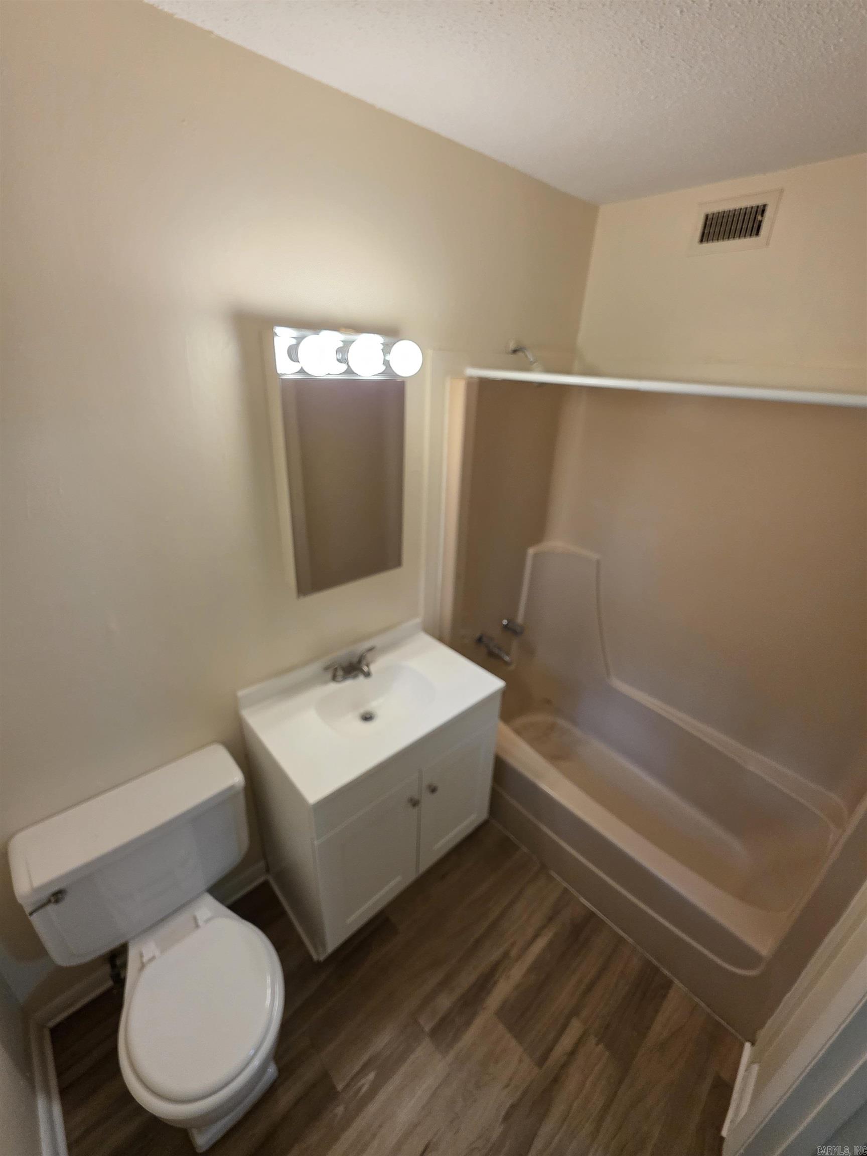 Hill Crest - Residential Lease