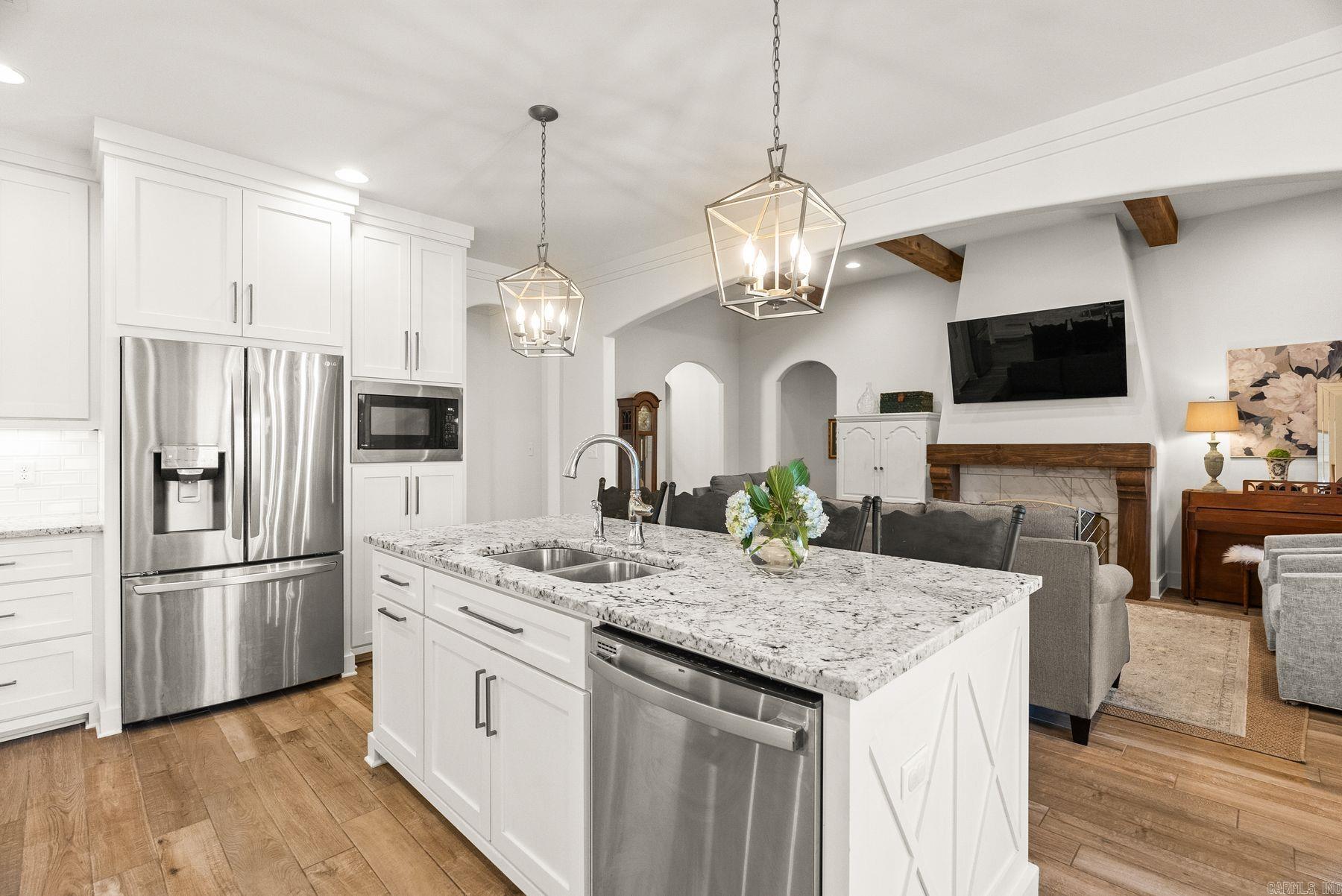 CREEKSIDE ADDN - Residential