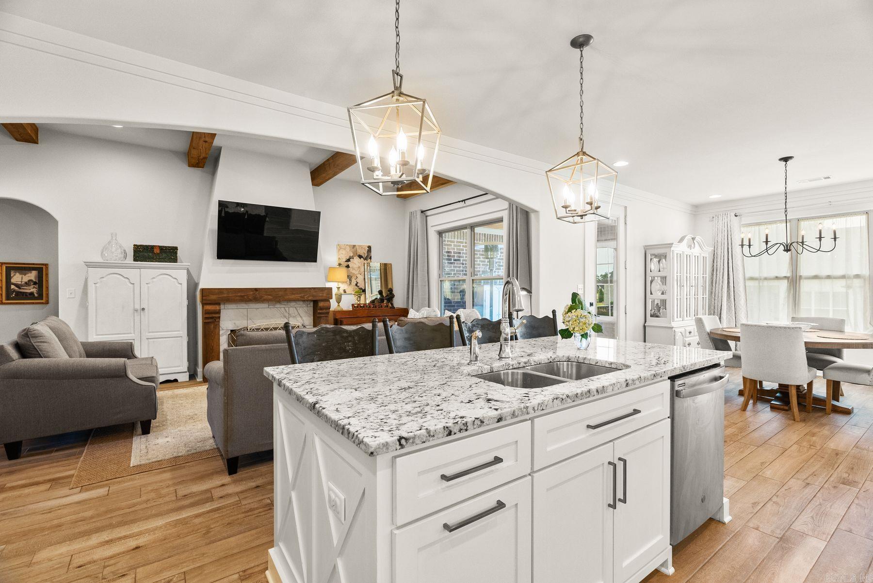 CREEKSIDE ADDN - Residential