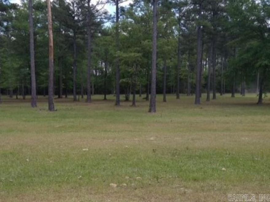 Need a beautiful location to build your dream home? Lot 3, South Hampton Estates, in Hampton is ready and waiting for you.