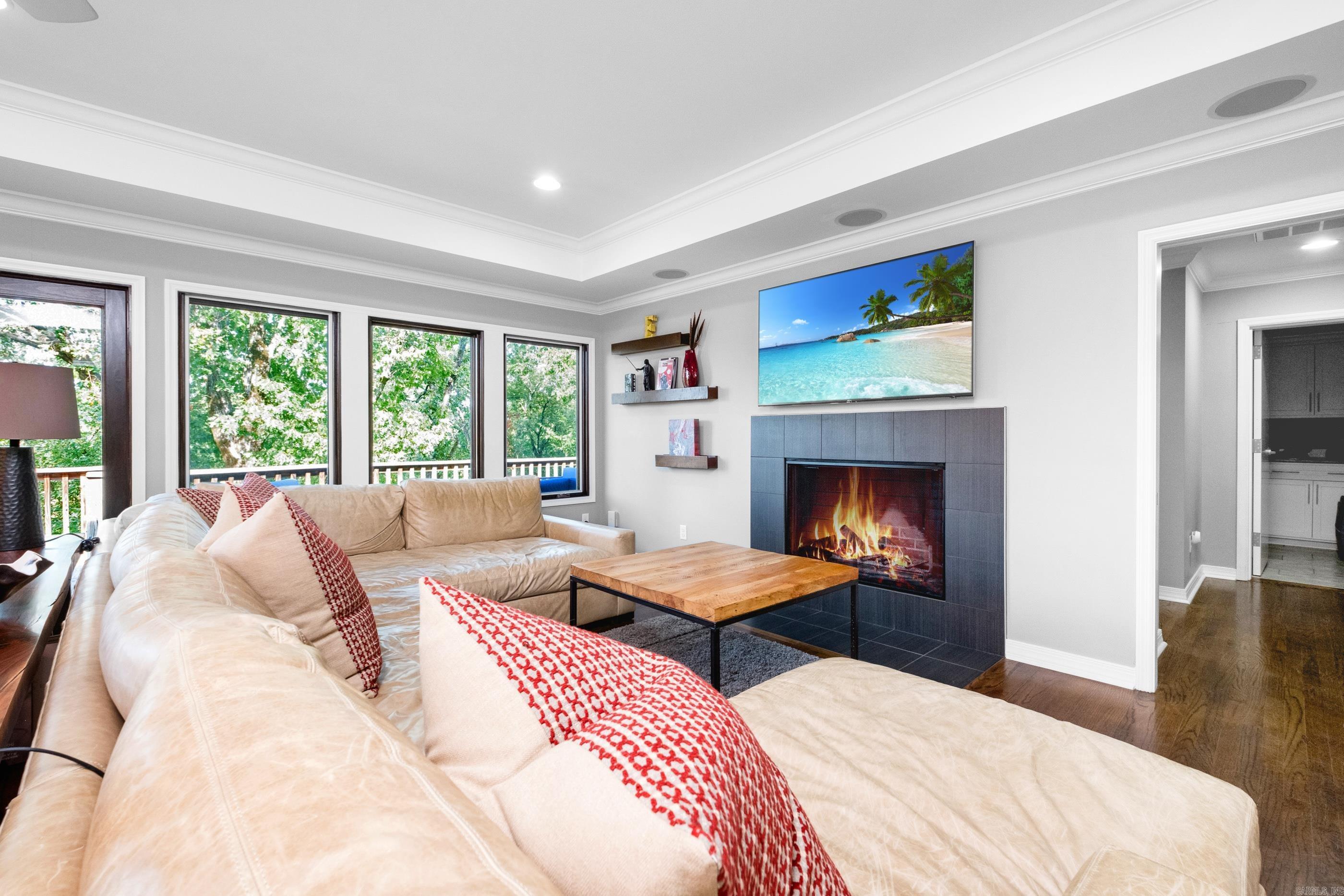 KINGWOOD PLACE - Residential