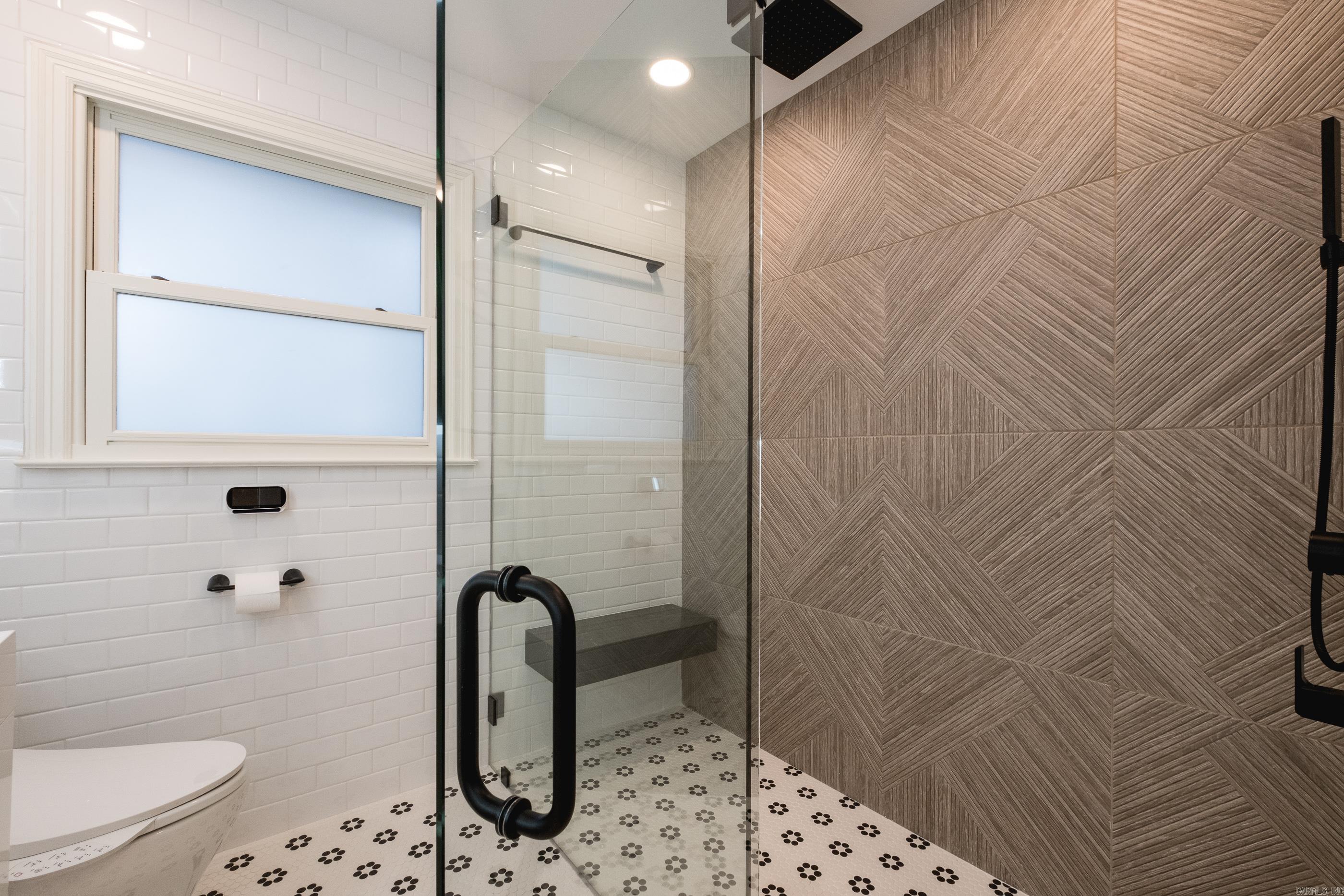 KINGWOOD PLACE - Residential