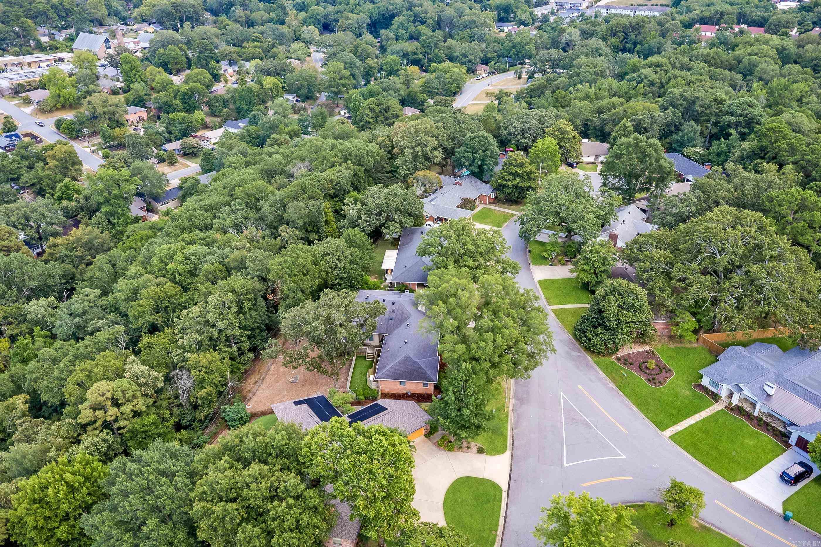 KINGWOOD PLACE - Residential